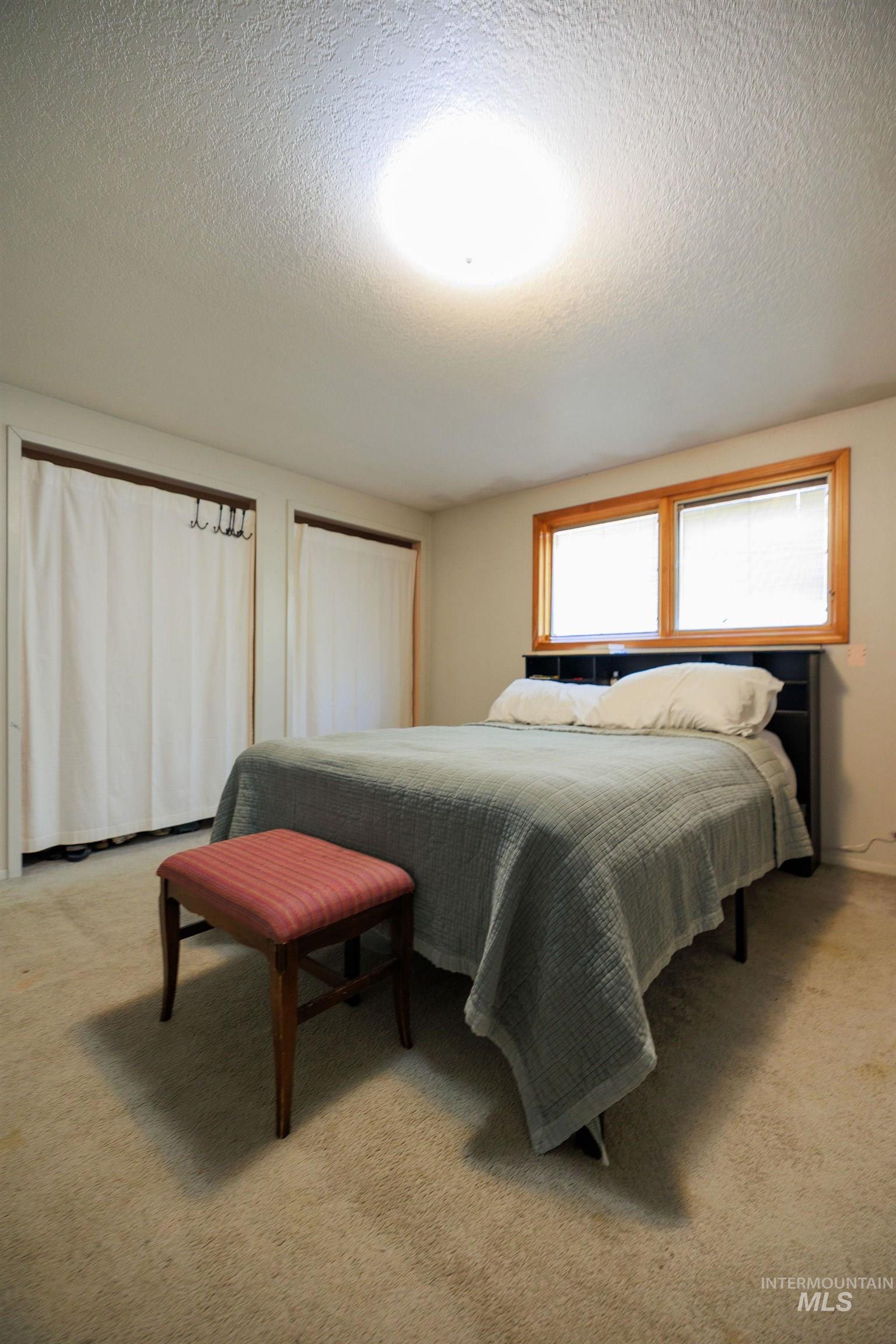 1006 N Morton St Property Photo 9