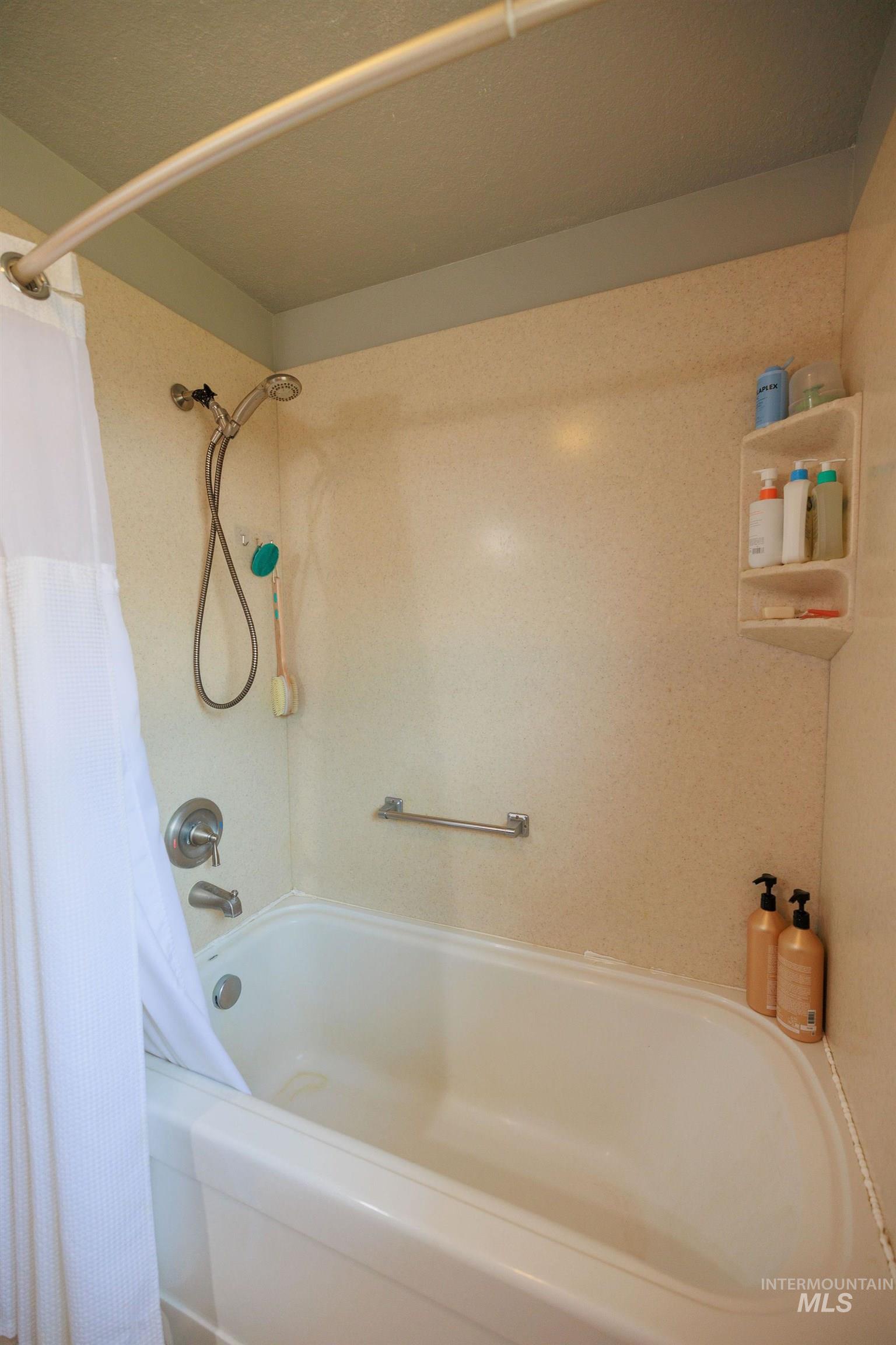 1006 N Morton St Property Photo 11
