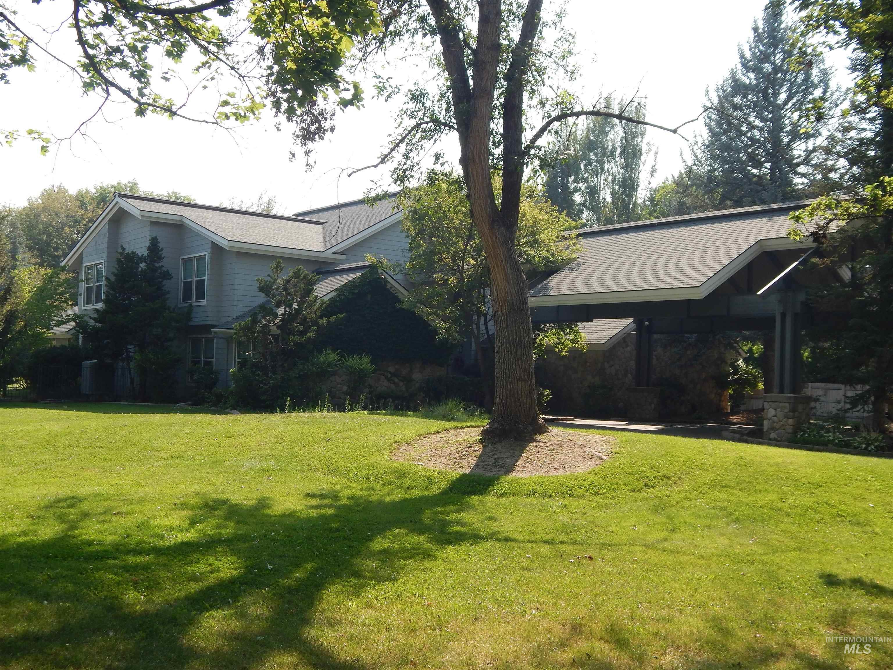 3065 S Whitepost Way Property Photo 1