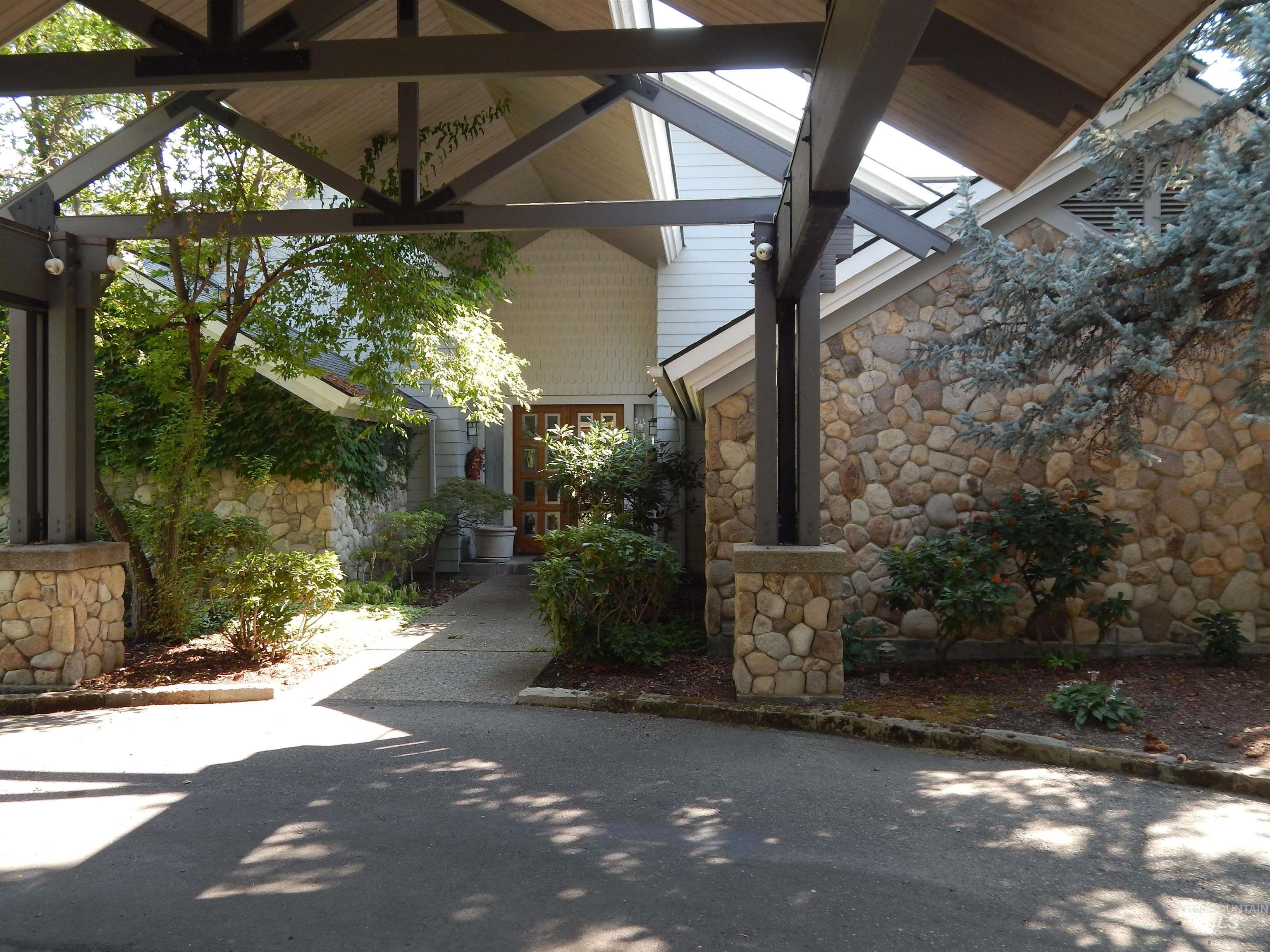 3065 S Whitepost Way Property Photo 4