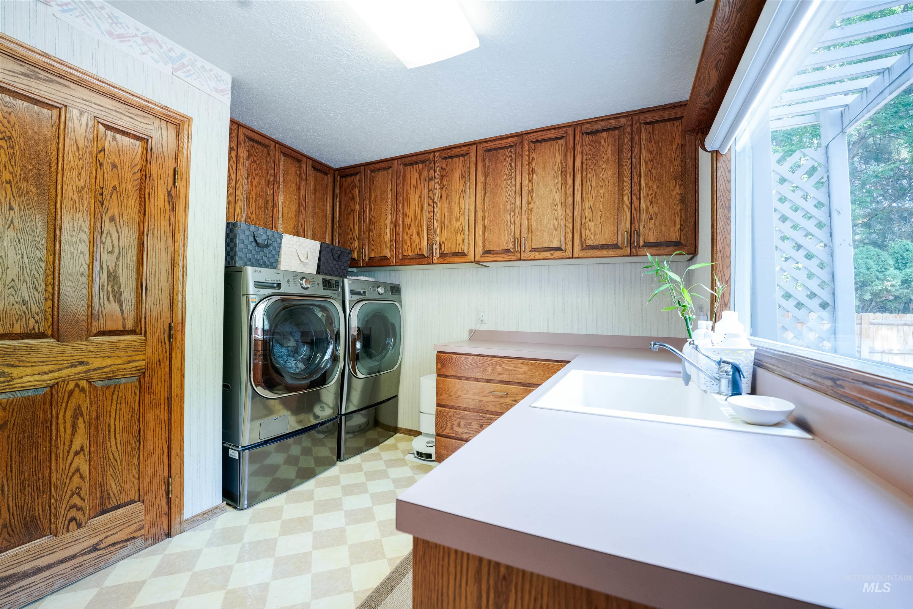 3065 S Whitepost Way Property Photo 14