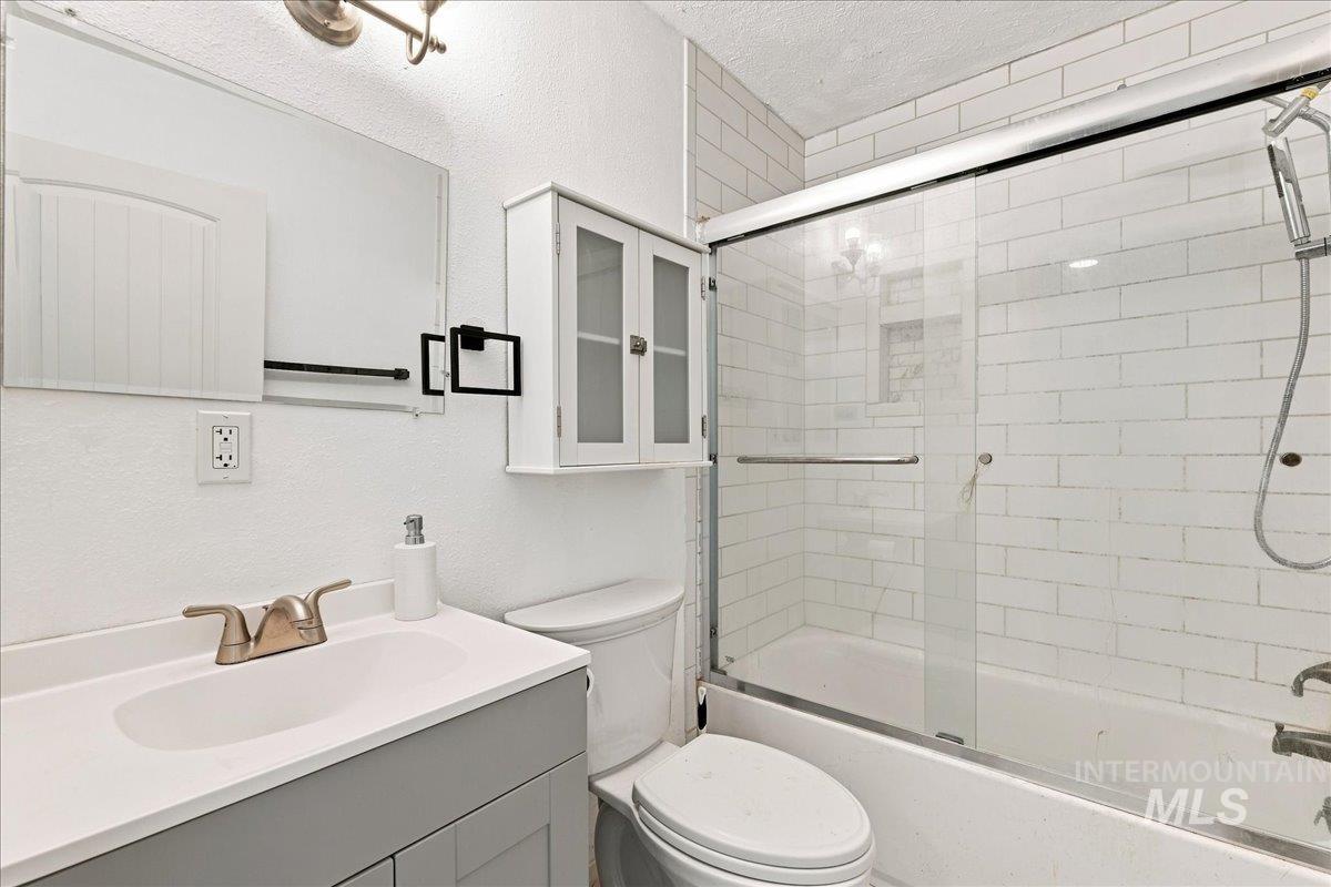 803 Falls Avenue West Property Photo 10