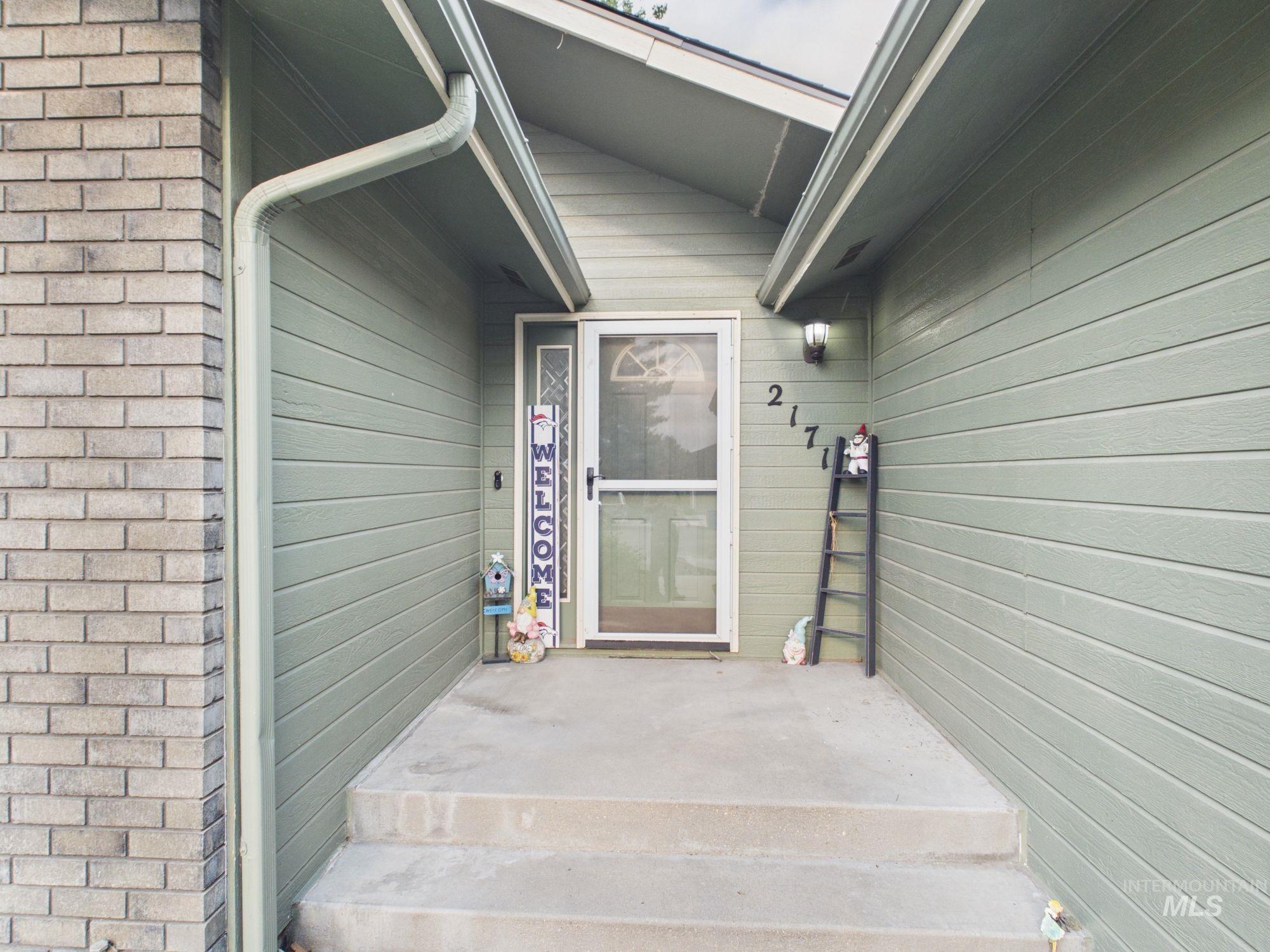 2171 Bonnie Dr Property Photo 6