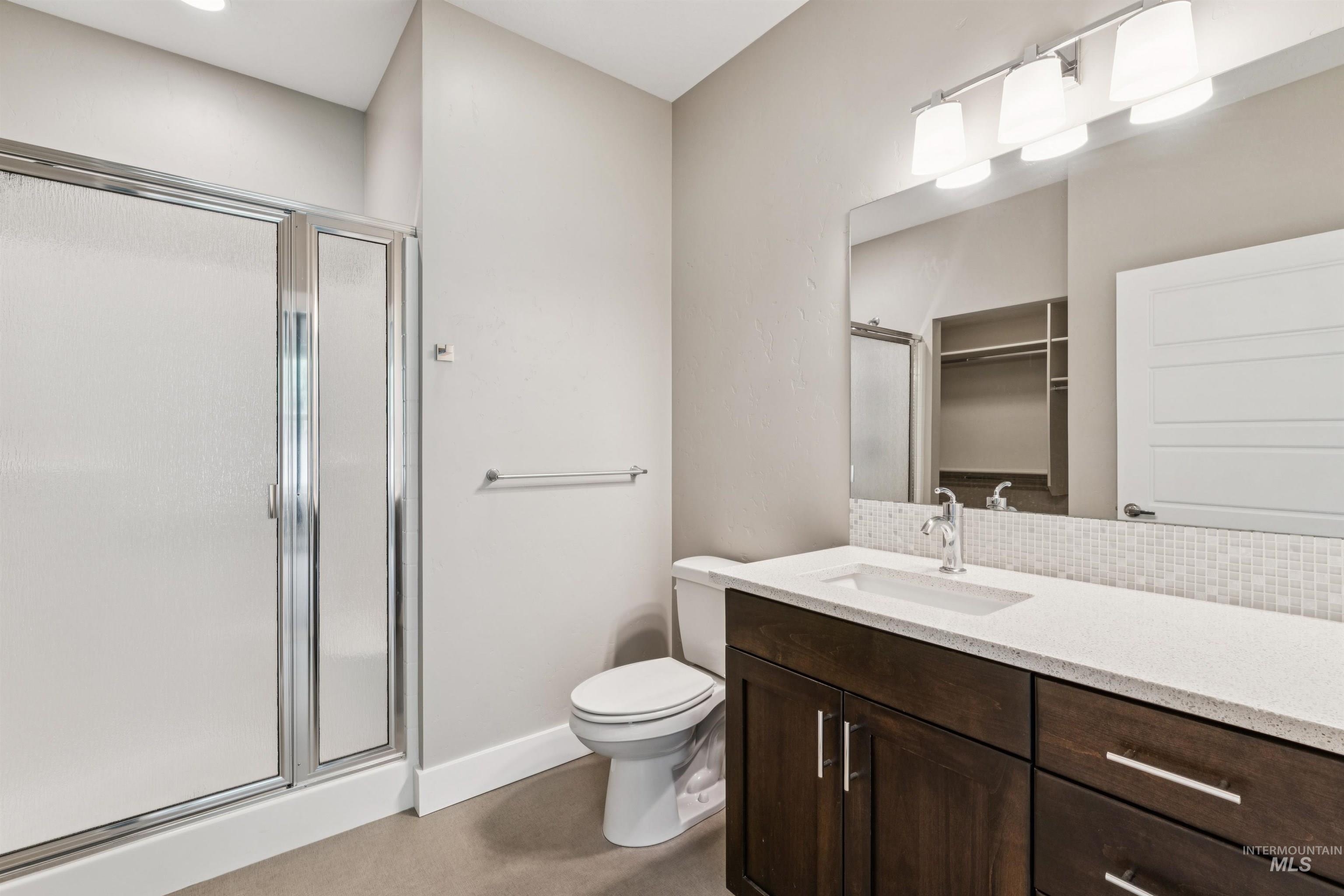 2309 W San Remo Dr Property Photo 19