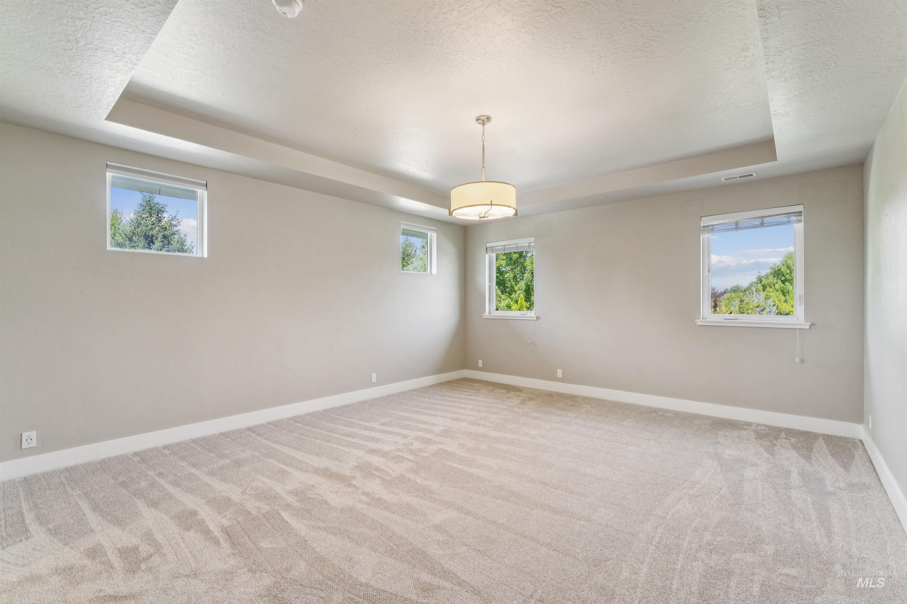 2309 W San Remo Dr Property Photo 23