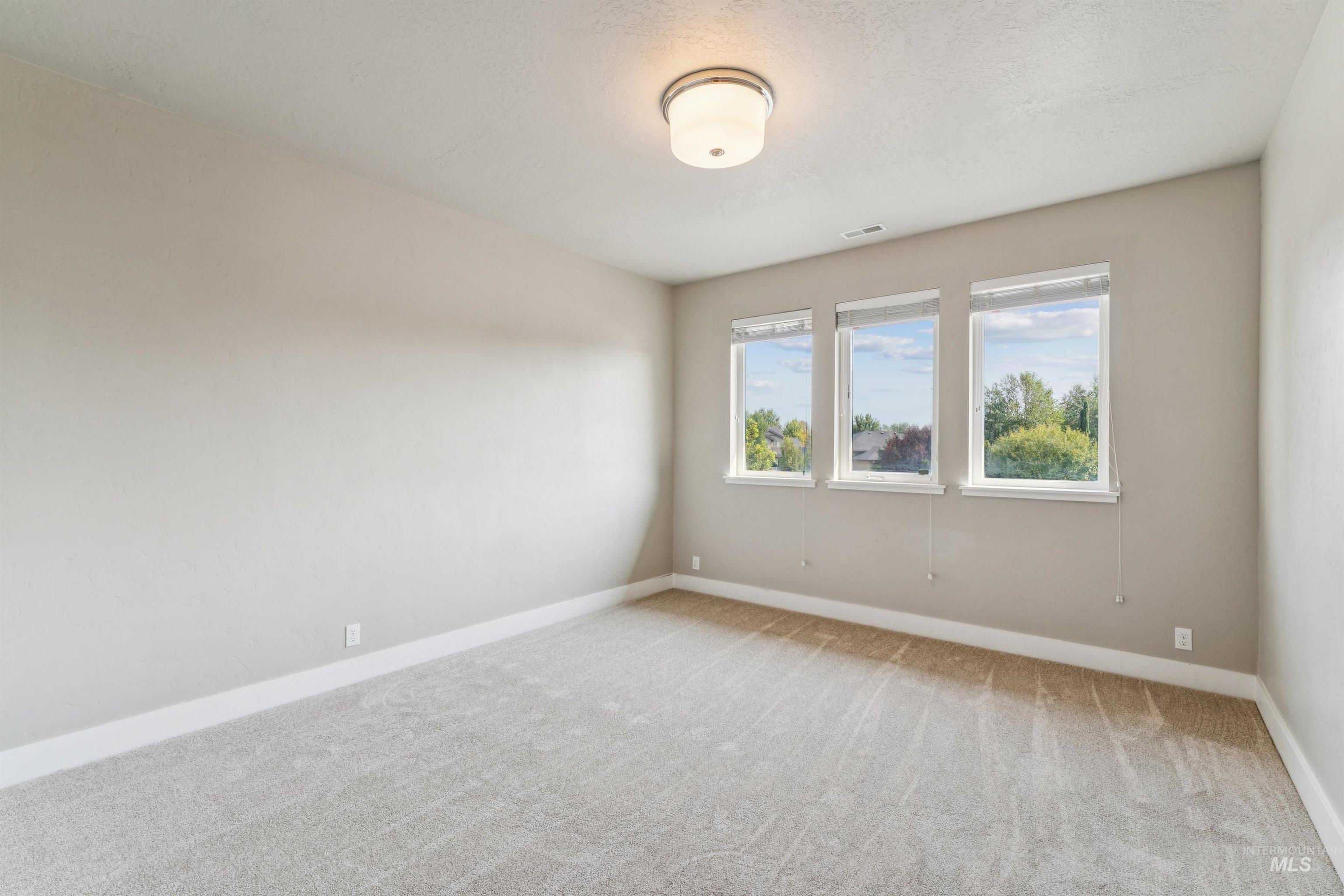 2309 W San Remo Dr Property Photo 29