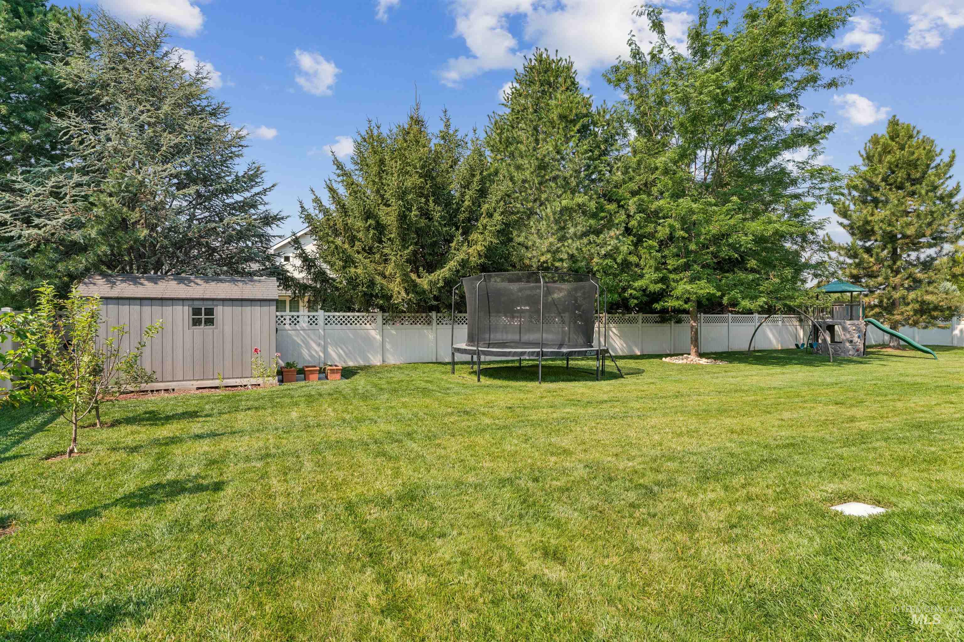 2309 W San Remo Dr Property Photo 42