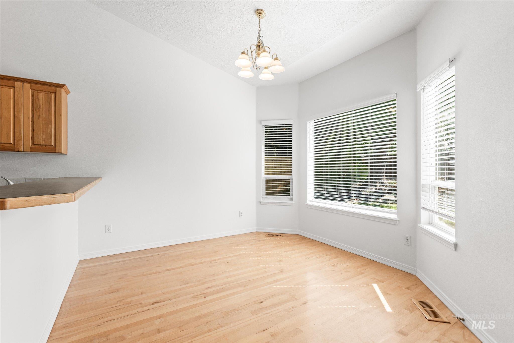 6270 N Sparkford Way Property Photo 17