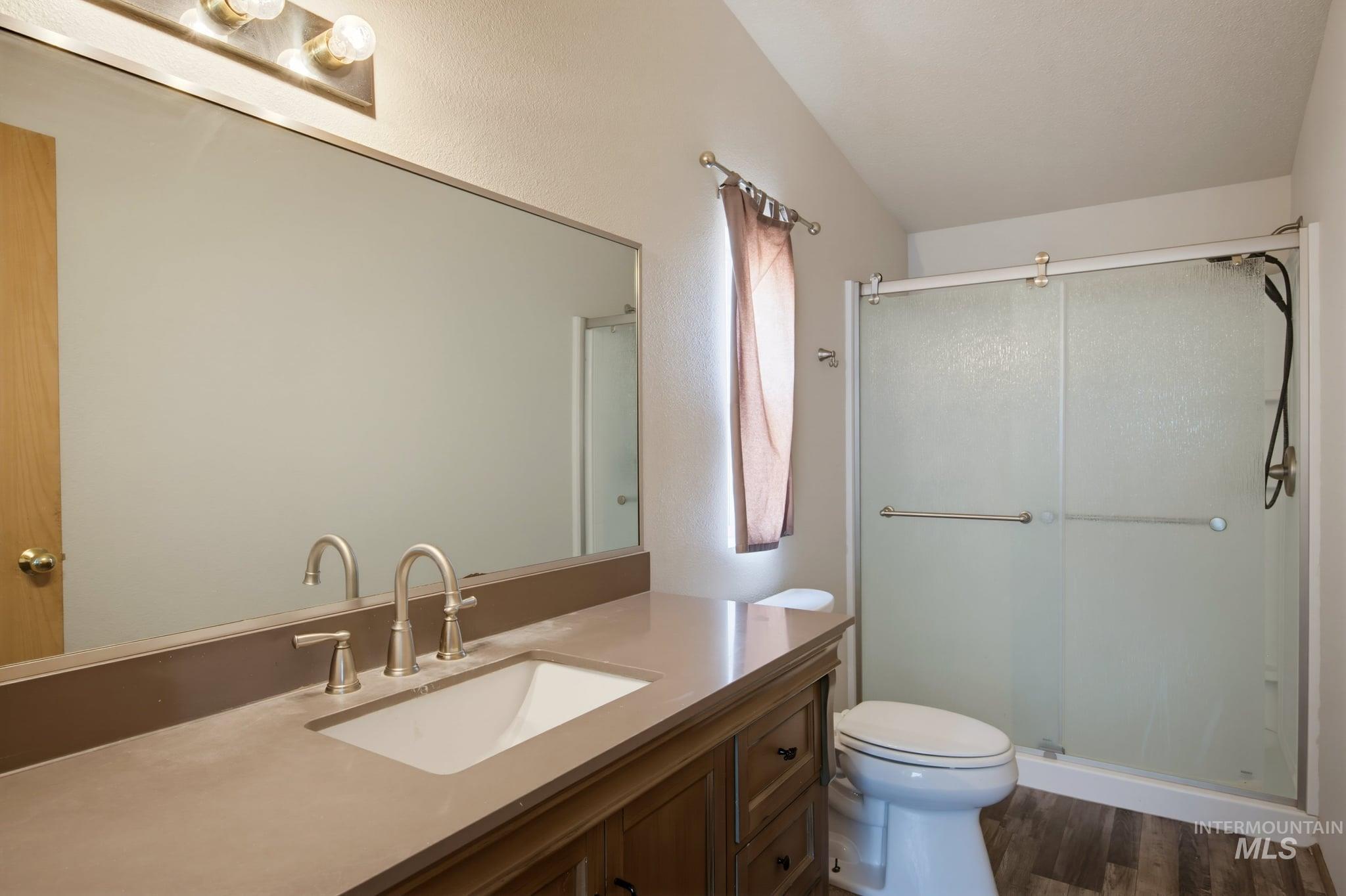 21568/21566 Market Rd Property Photo 30