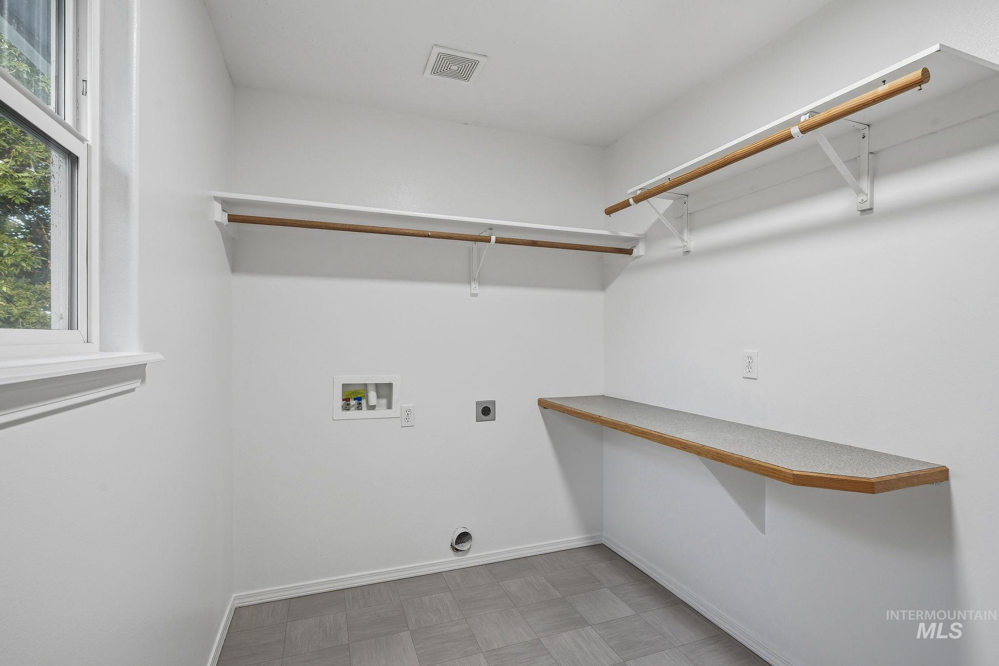3482 N Elmstone Pl Property Photo 40
