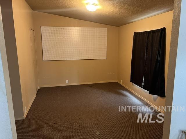 803 E Liberty Property Photo 4