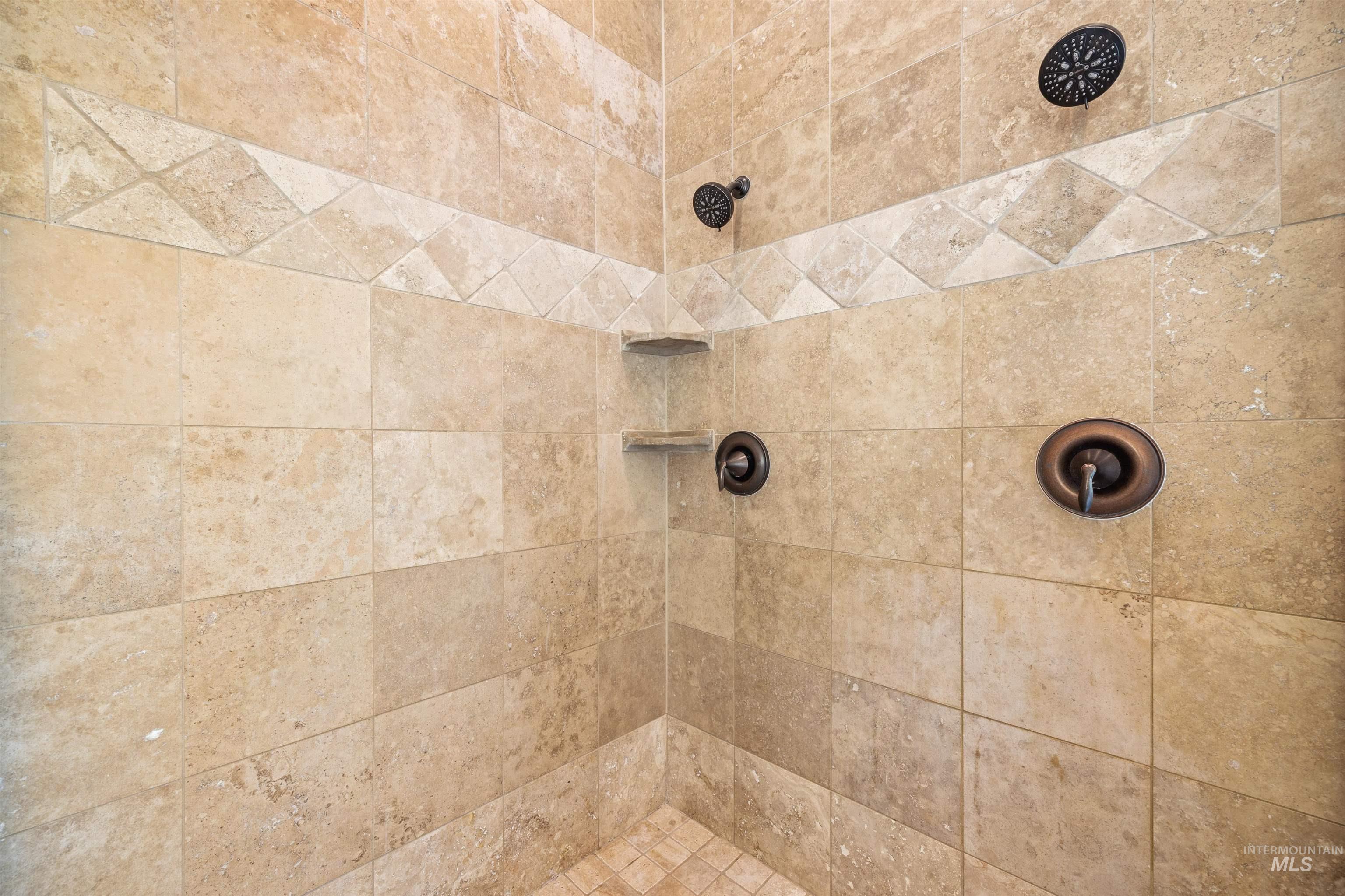 468 E Forest Ridge Drive Property Photo 31