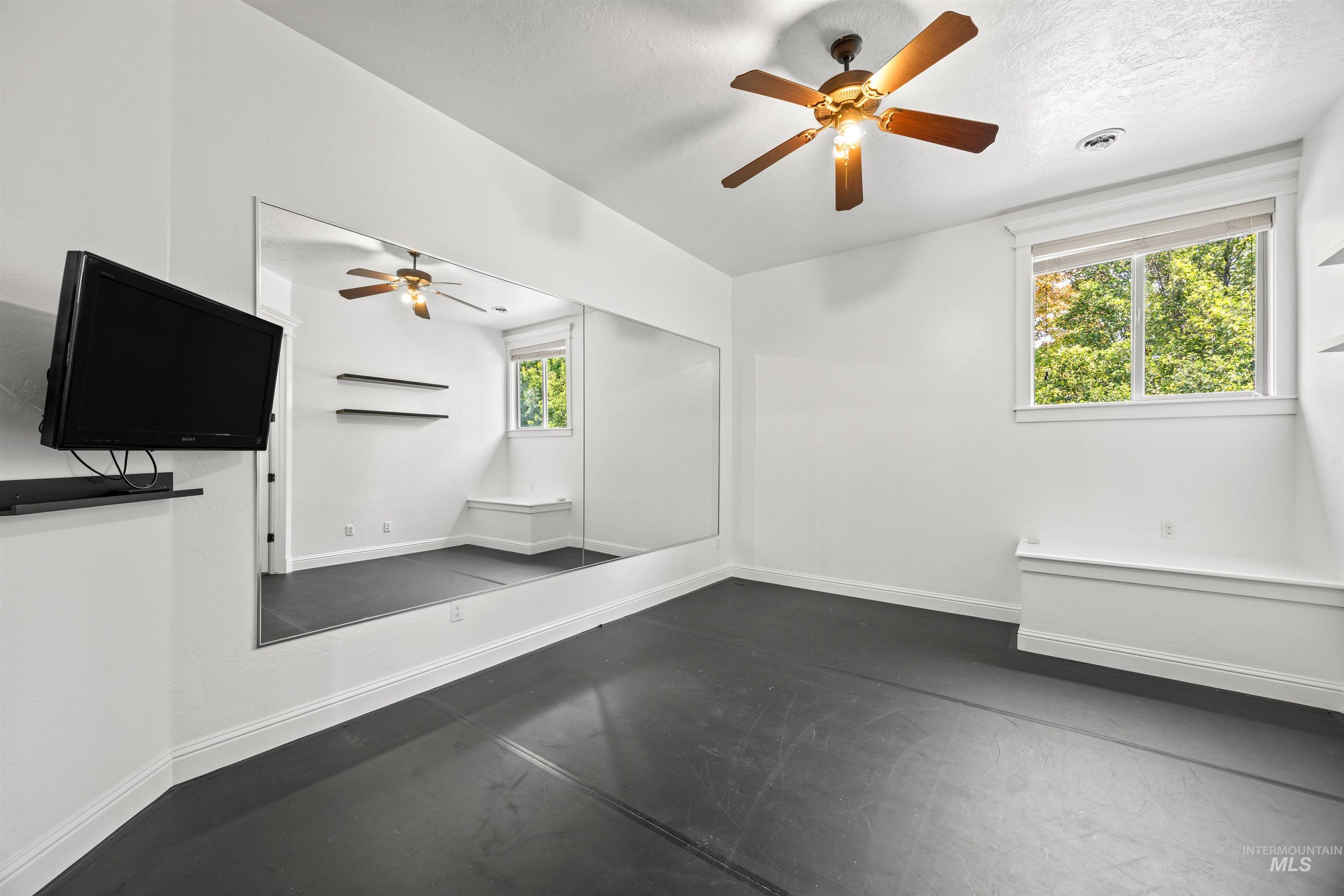 468 E Forest Ridge Drive Property Photo 38