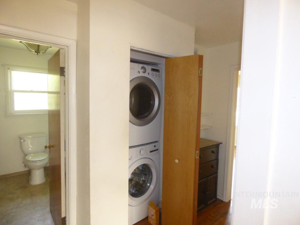 1256 Elm Street Property Photo 14