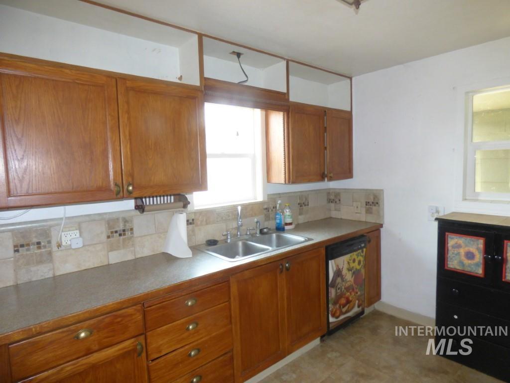 1256 Elm Street Property Photo 16