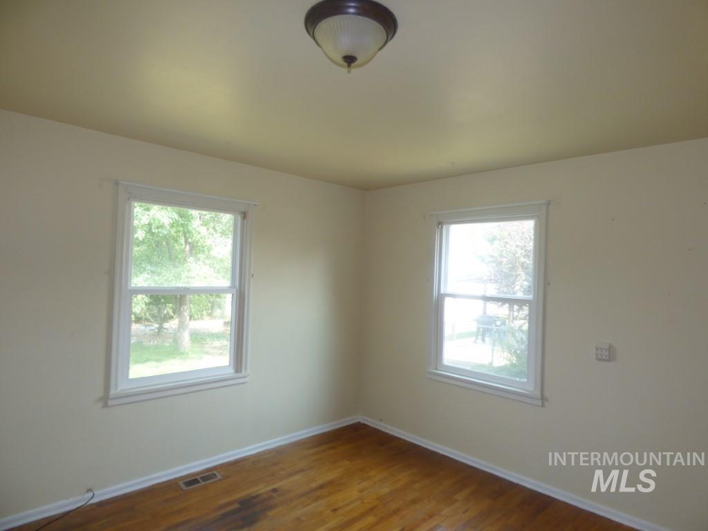 1256 Elm Street Property Photo 18
