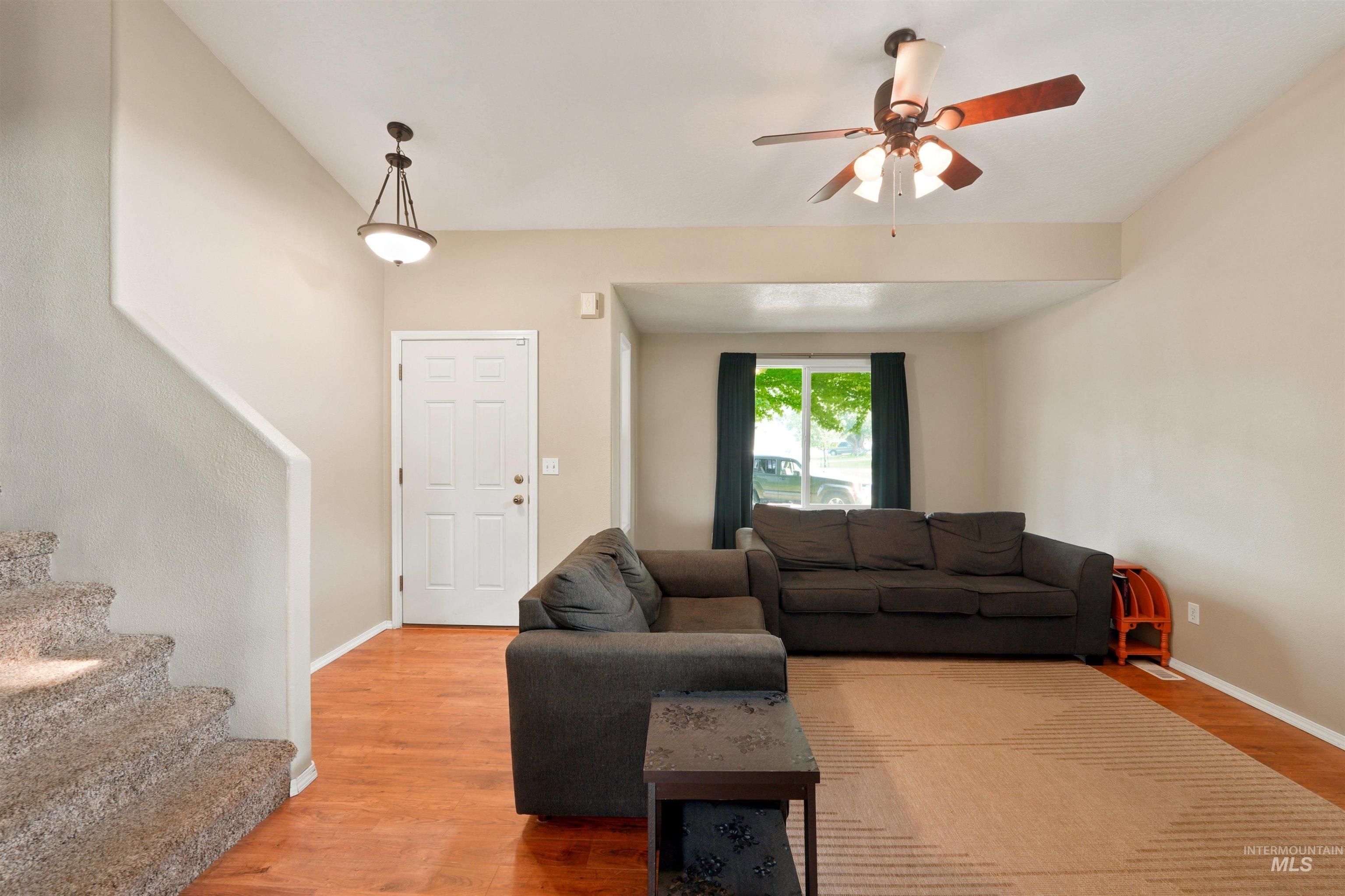 1059 Valley Property Photo 5
