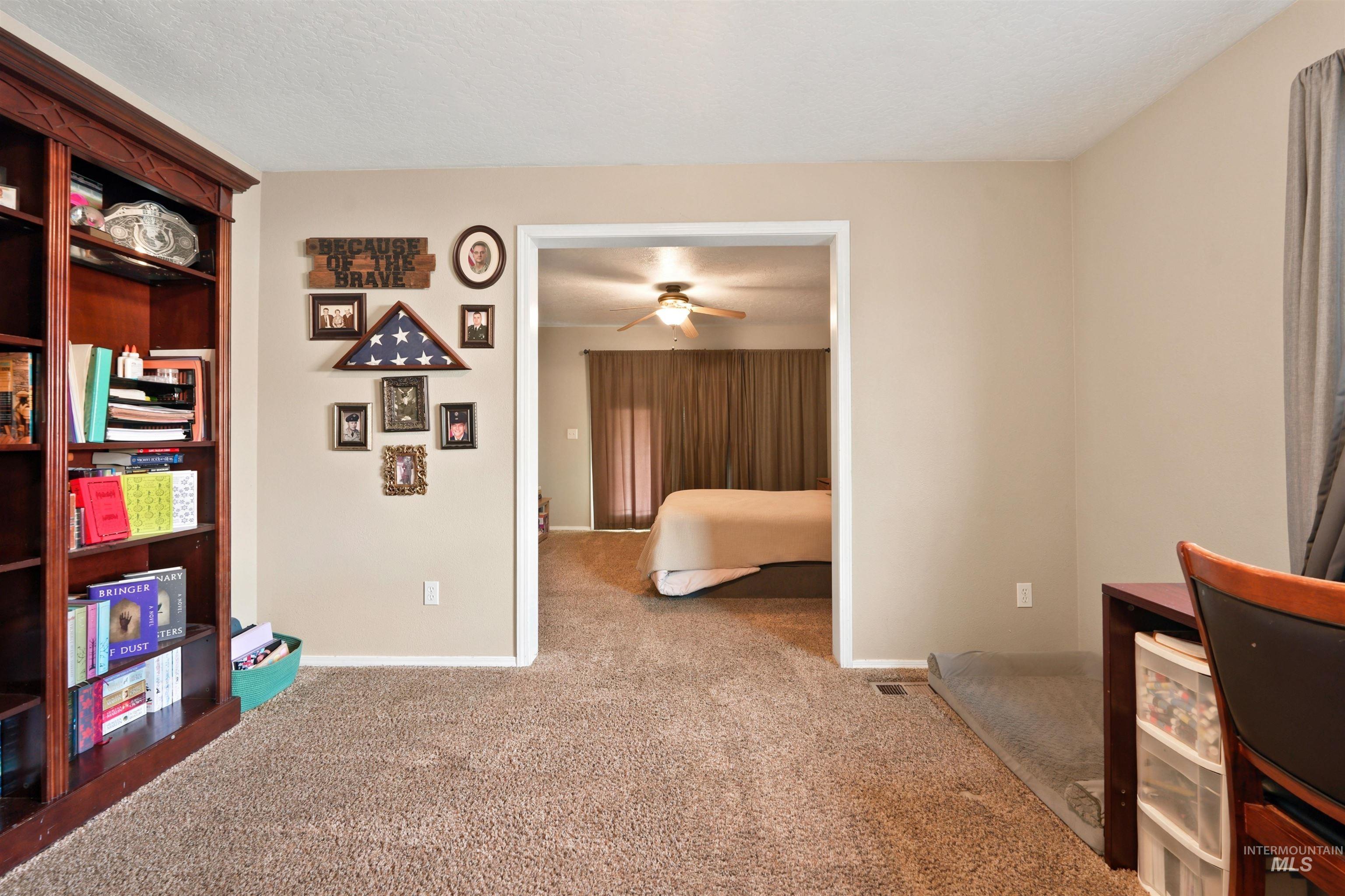 1059 Valley Property Photo 16