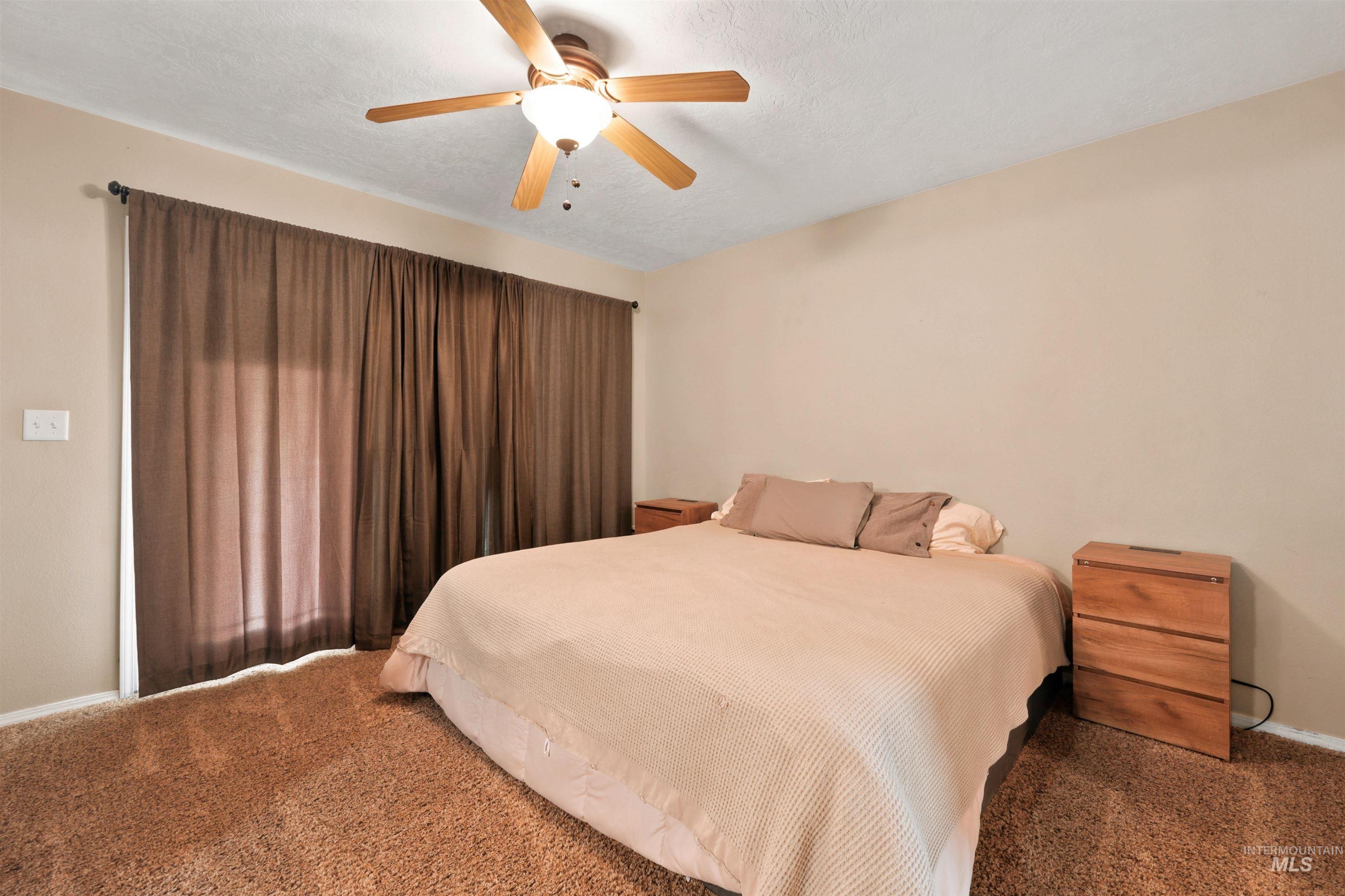 1059 Valley Property Photo 17