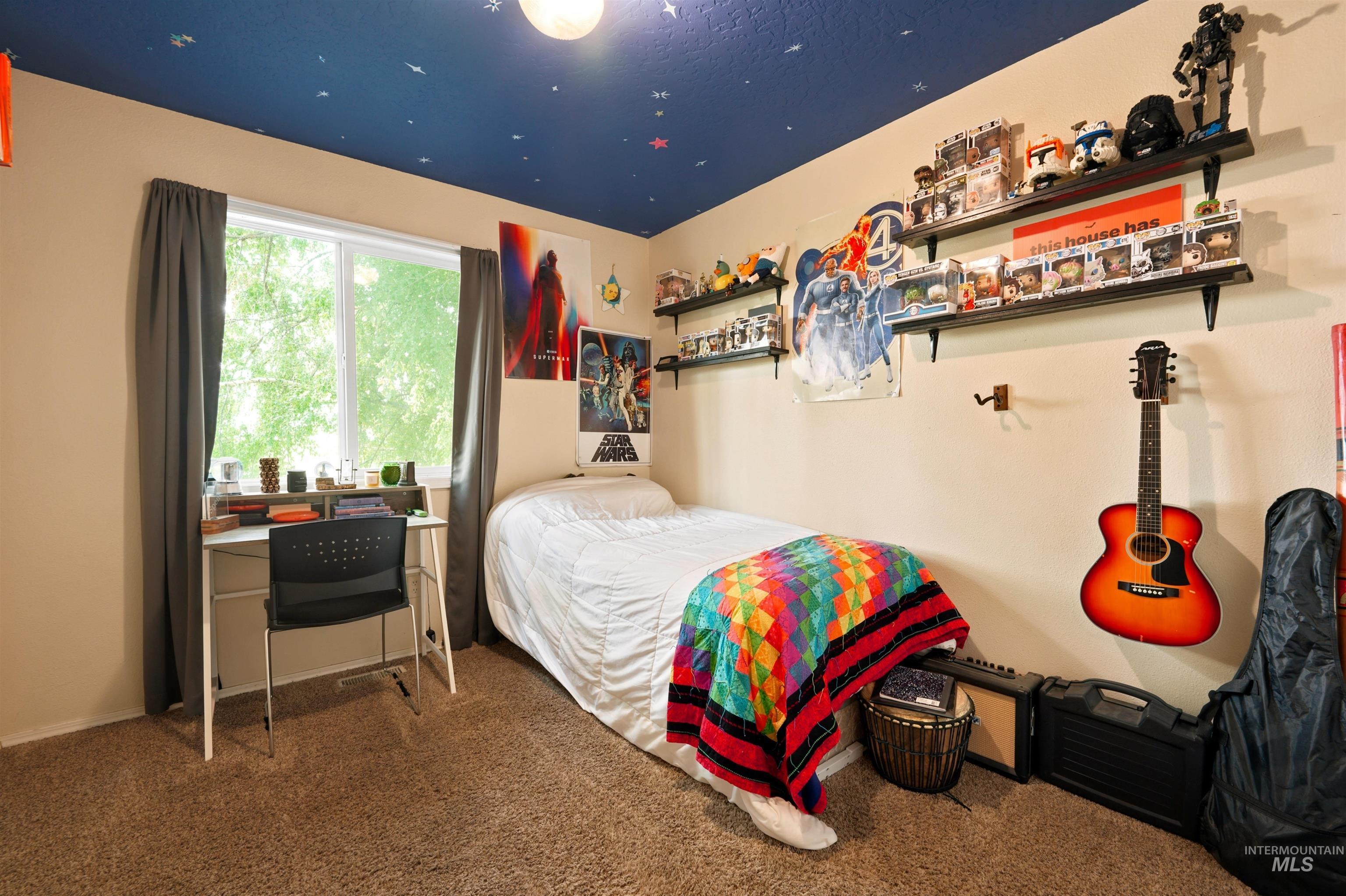 1059 Valley Property Photo 23