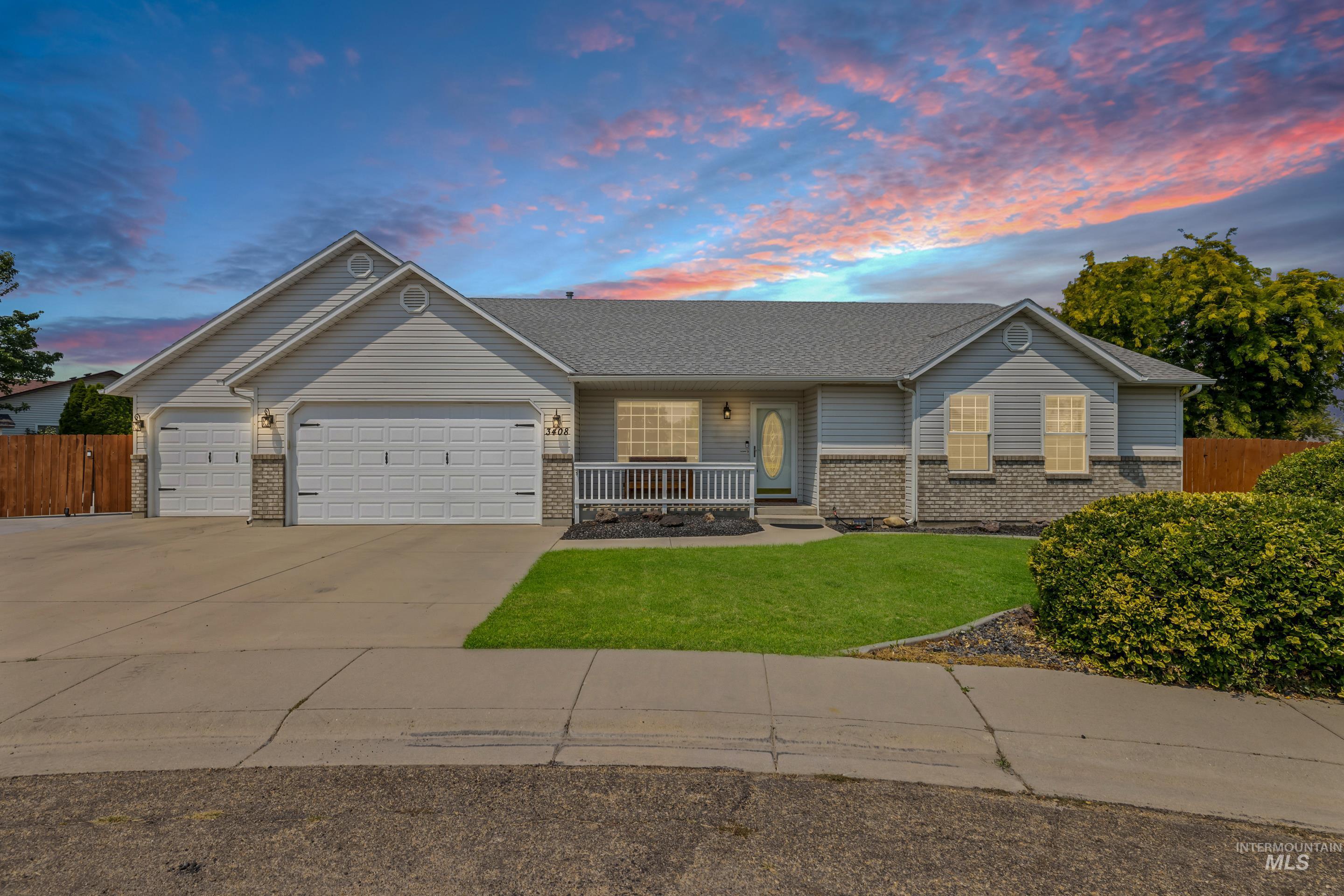 3408 Saraset Cir
