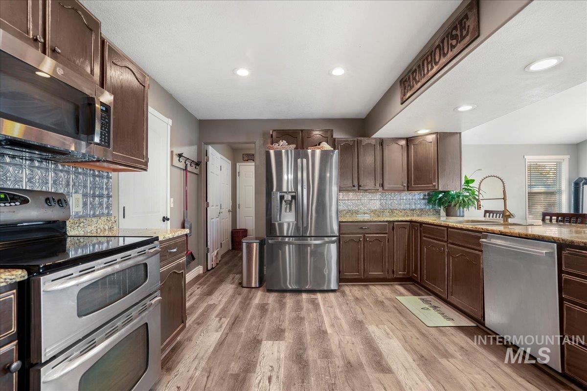 2123 E 3970 N Property Photo 5