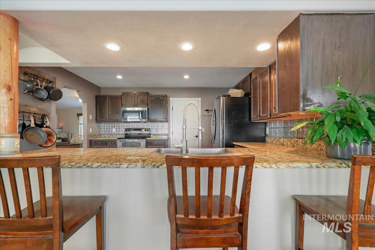 2123 E 3970 N Property Photo 13