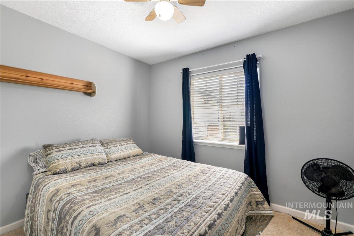 2123 E 3970 N Property Photo 14