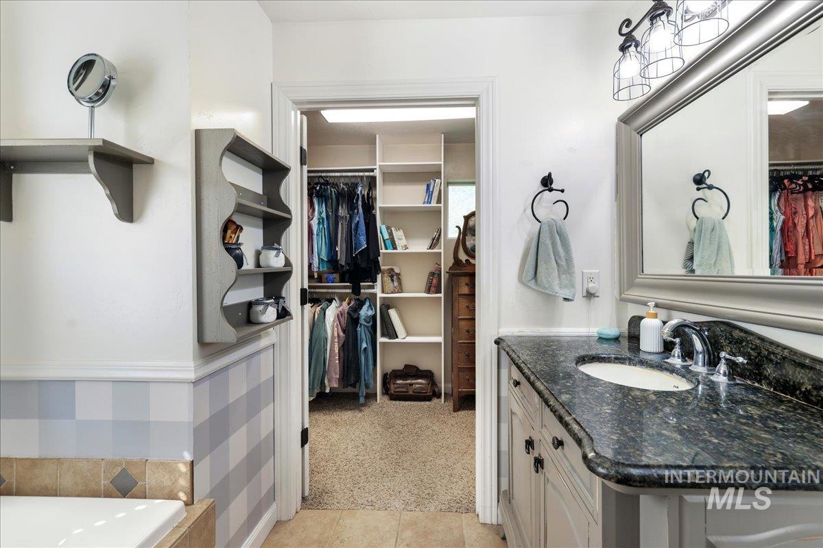 2123 E 3970 N Property Photo 22