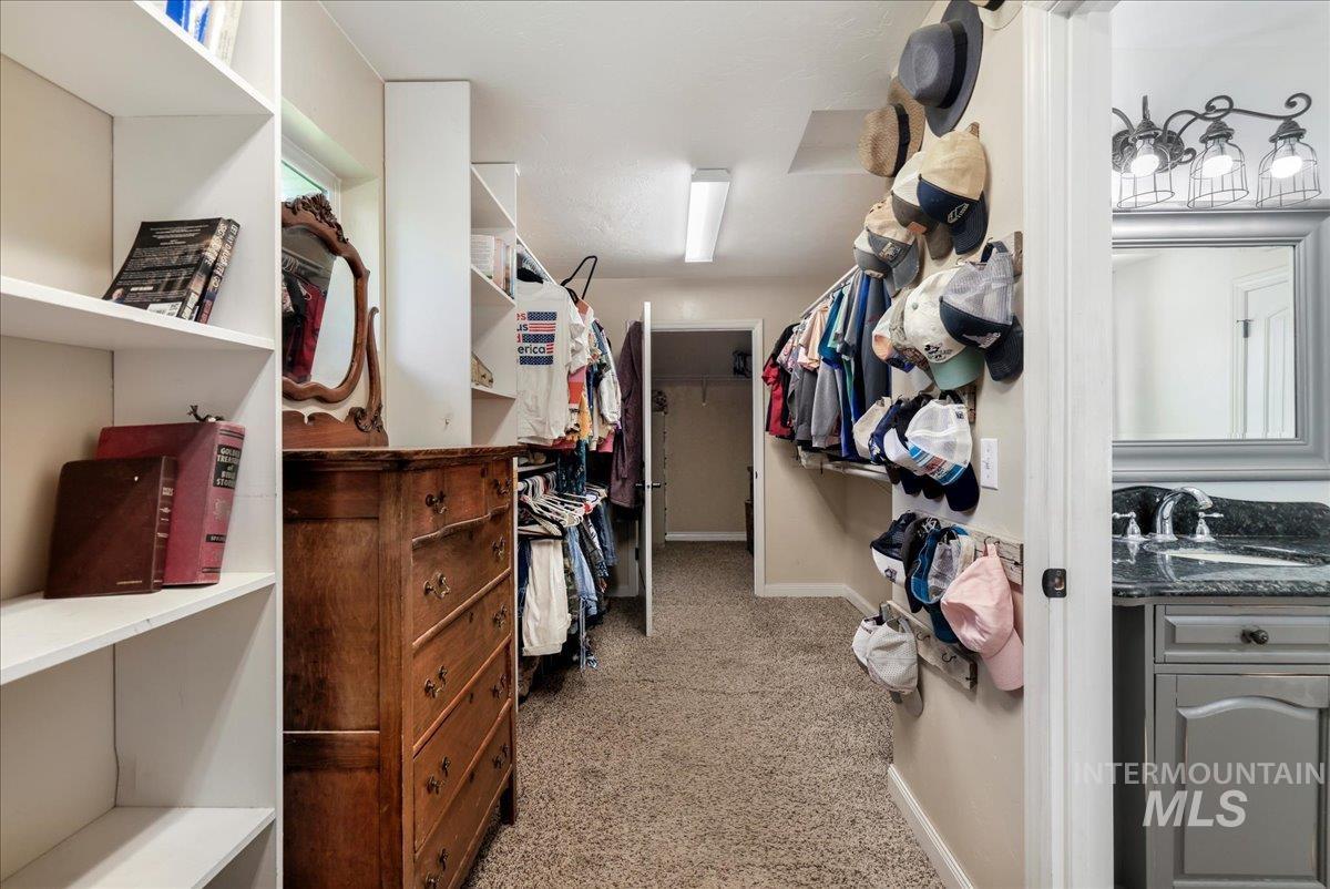 2123 E 3970 N Property Photo 23