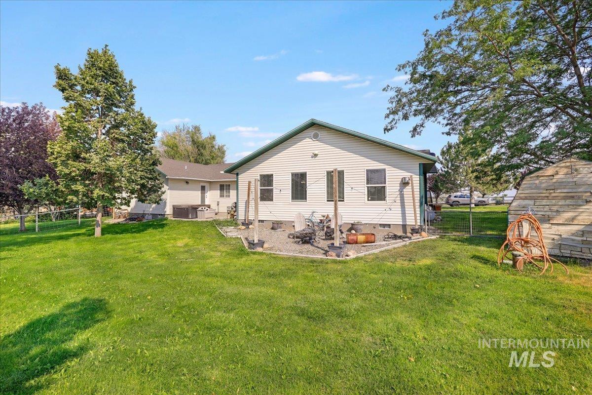 2123 E 3970 N Property Photo 25