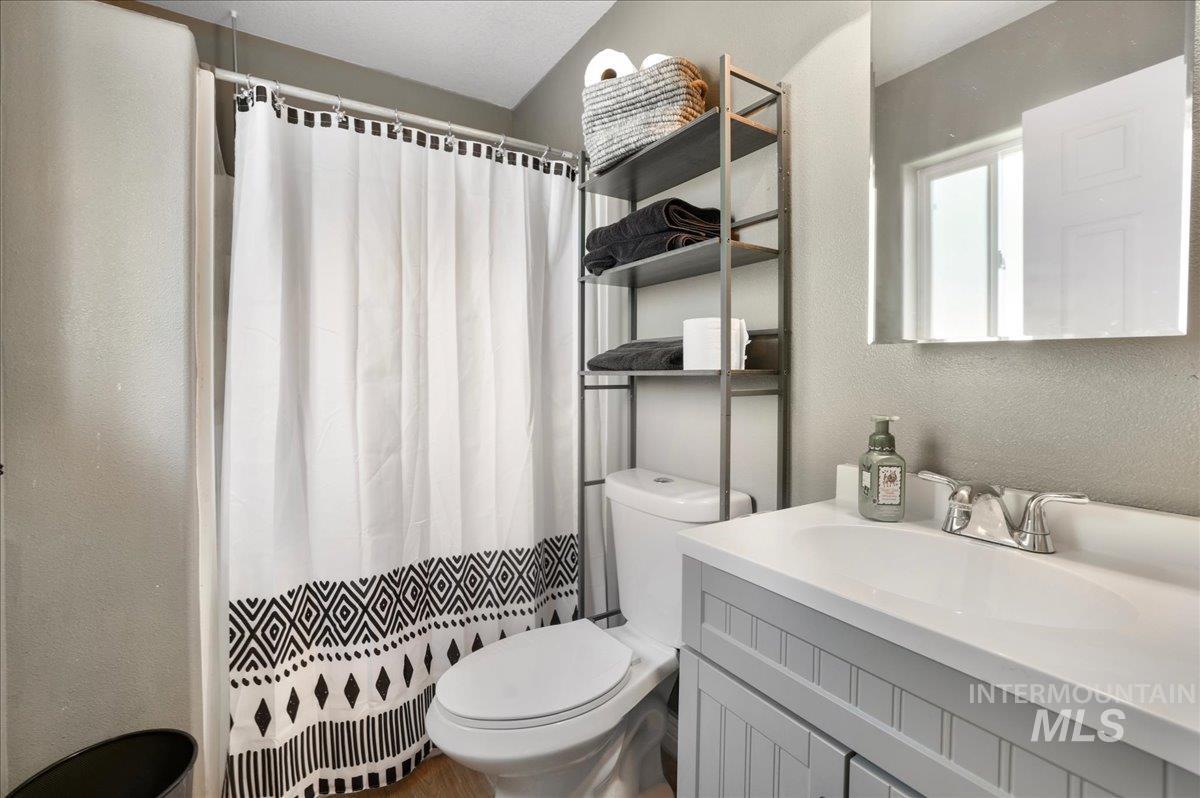 2123 E 3970 N Property Photo 44