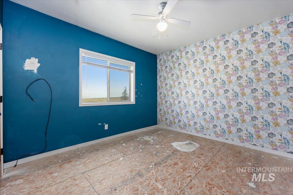 1206 E 2000 S Property Photo 23