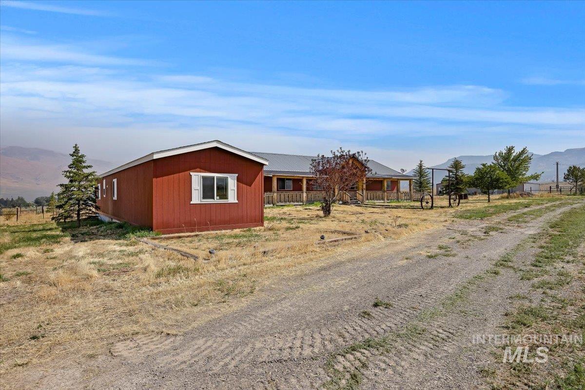 1206 E 2000 S Property Photo 29