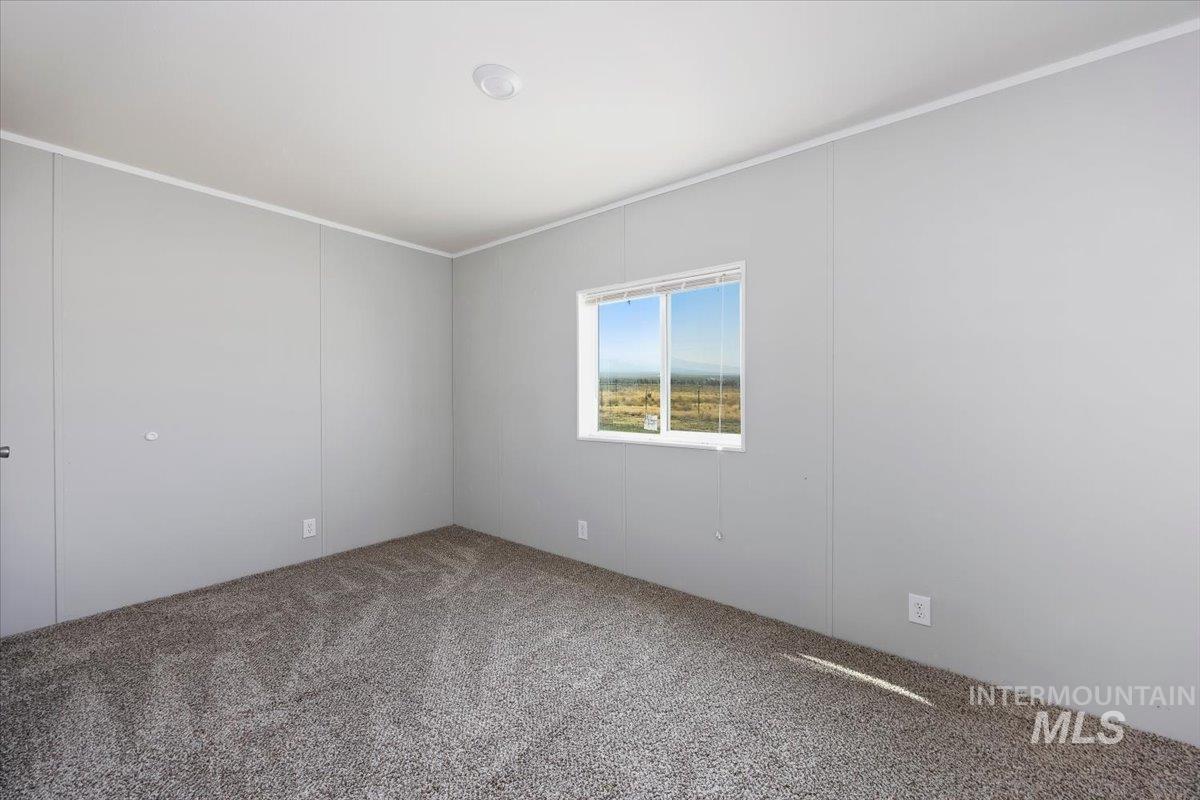 1206 E 2000 S Property Photo 37