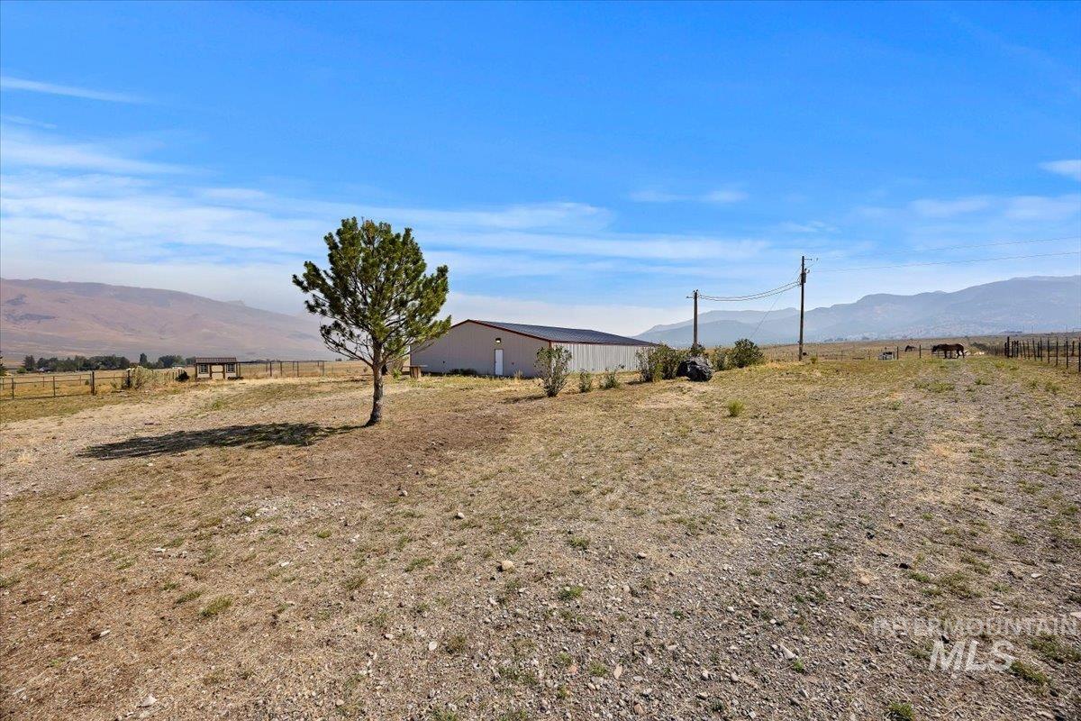 1206 E 2000 S Property Photo 38