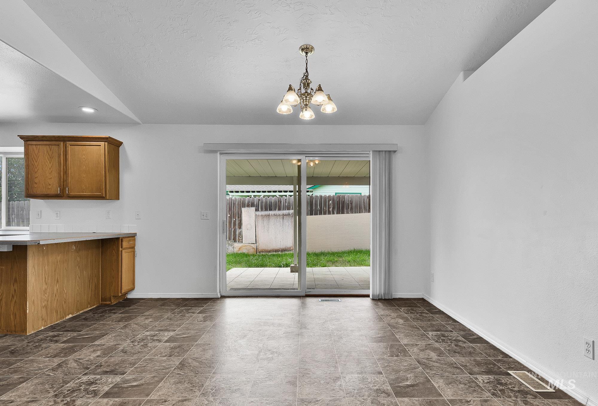 510 Kyle St Property Photo 8