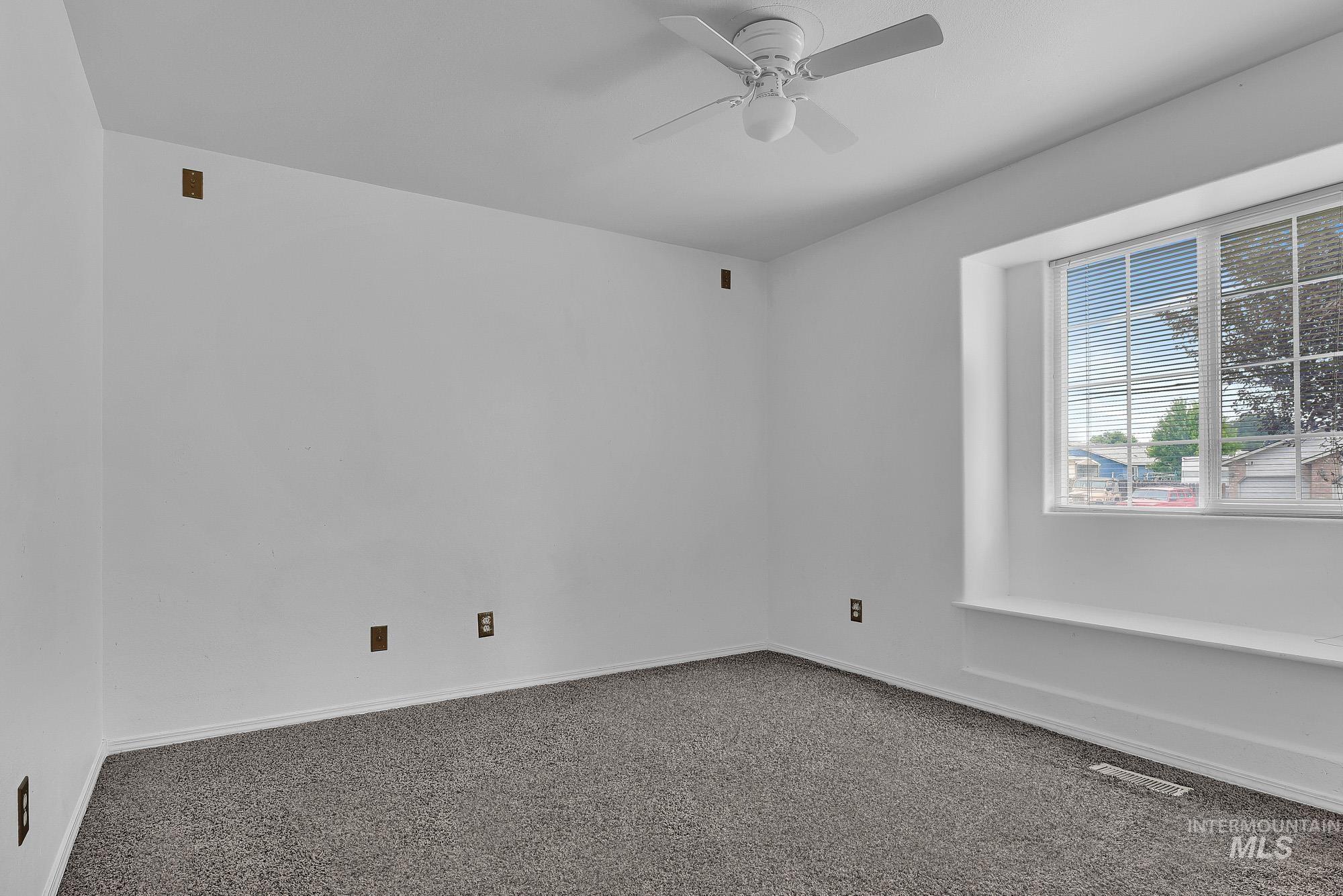 510 Kyle St Property Photo 15