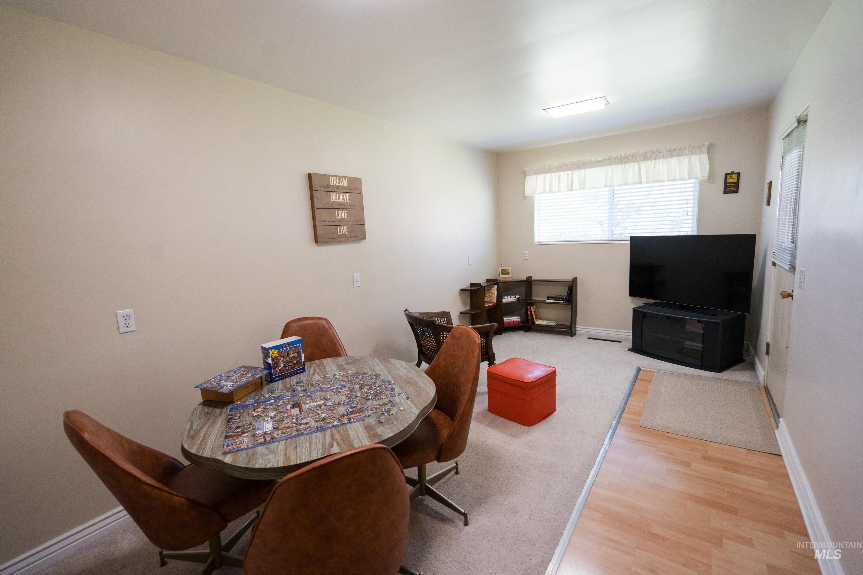 1142 Link Street Property Photo 14