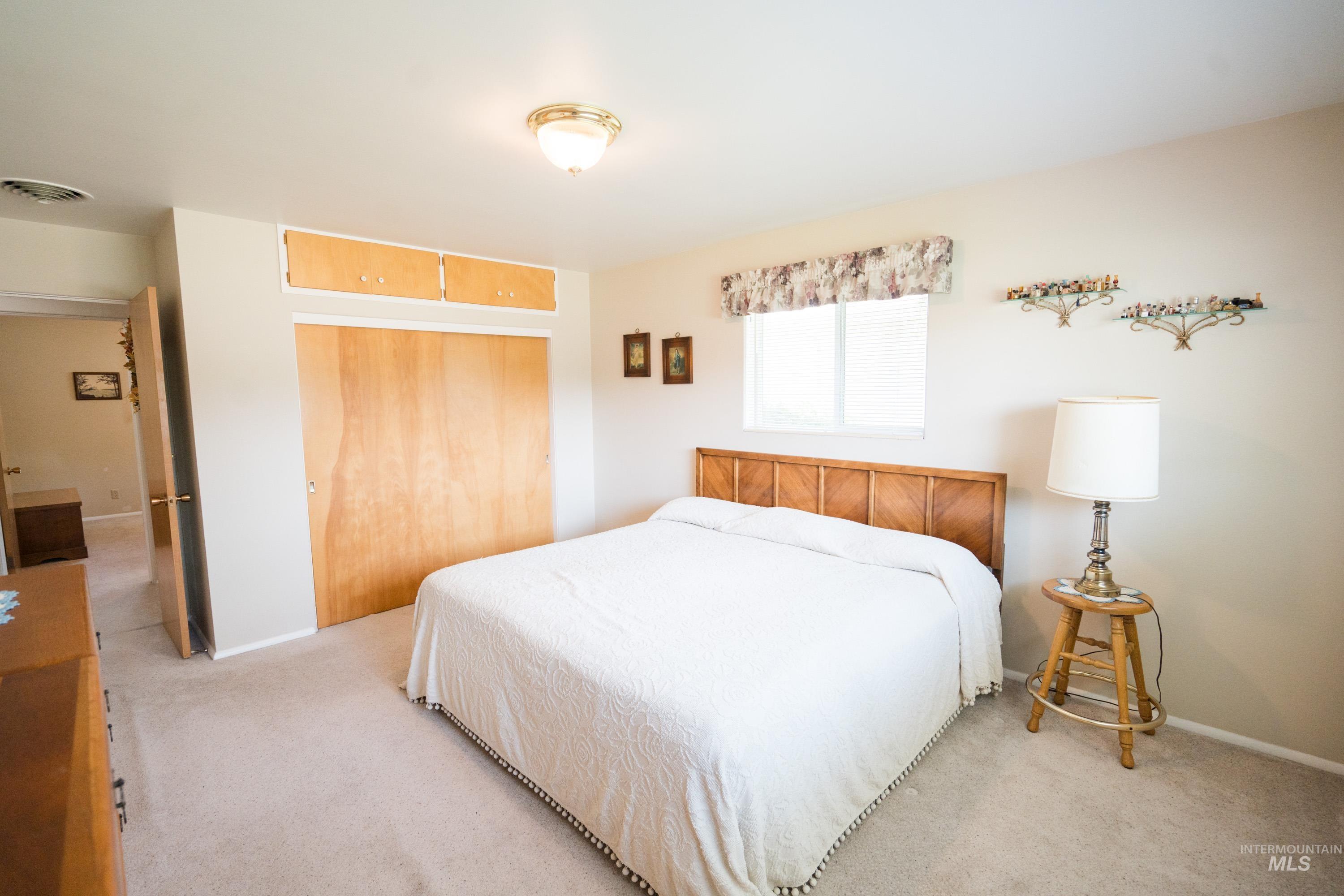 1142 Link Street Property Photo 21