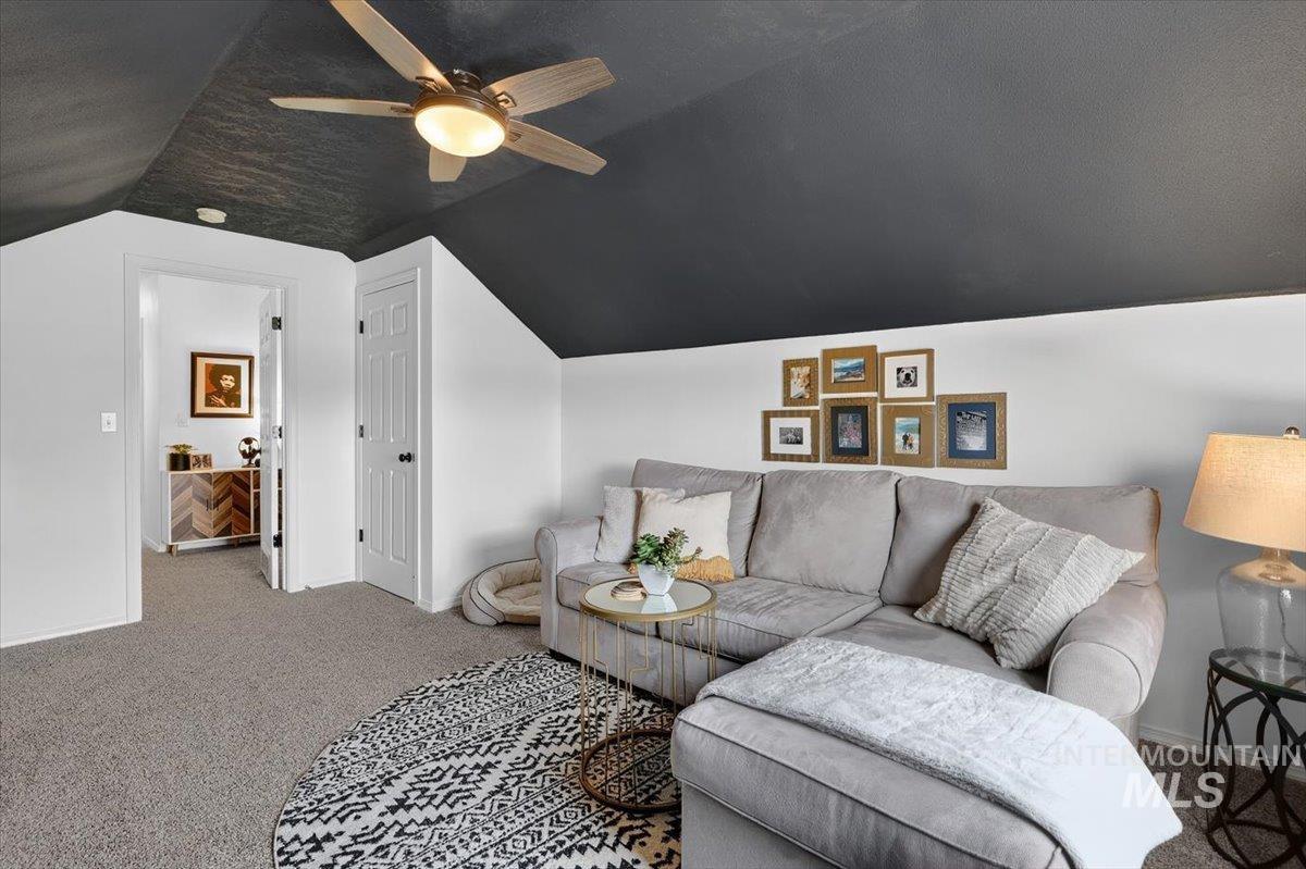 16451 Rainbow Drive Property Photo 28