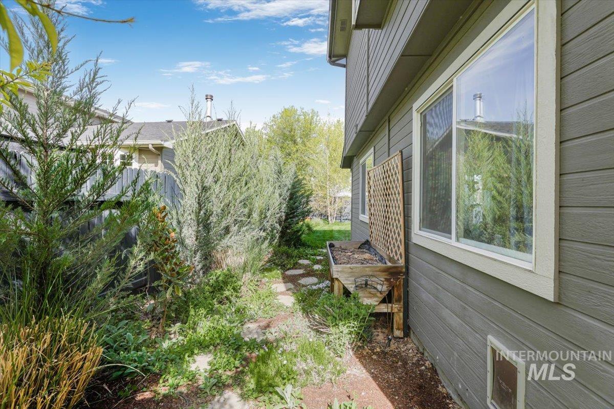 16451 Rainbow Drive Property Photo 44