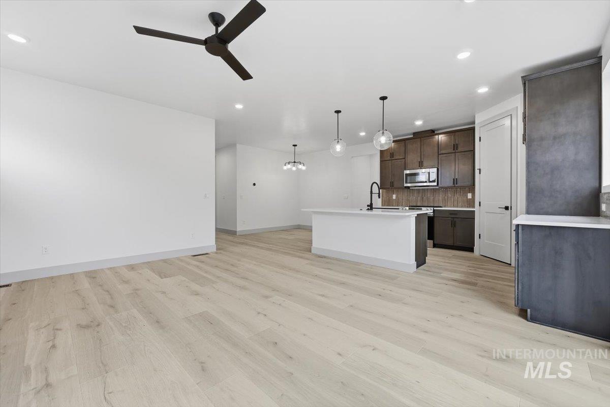 852 W Circinae St Property Photo 12