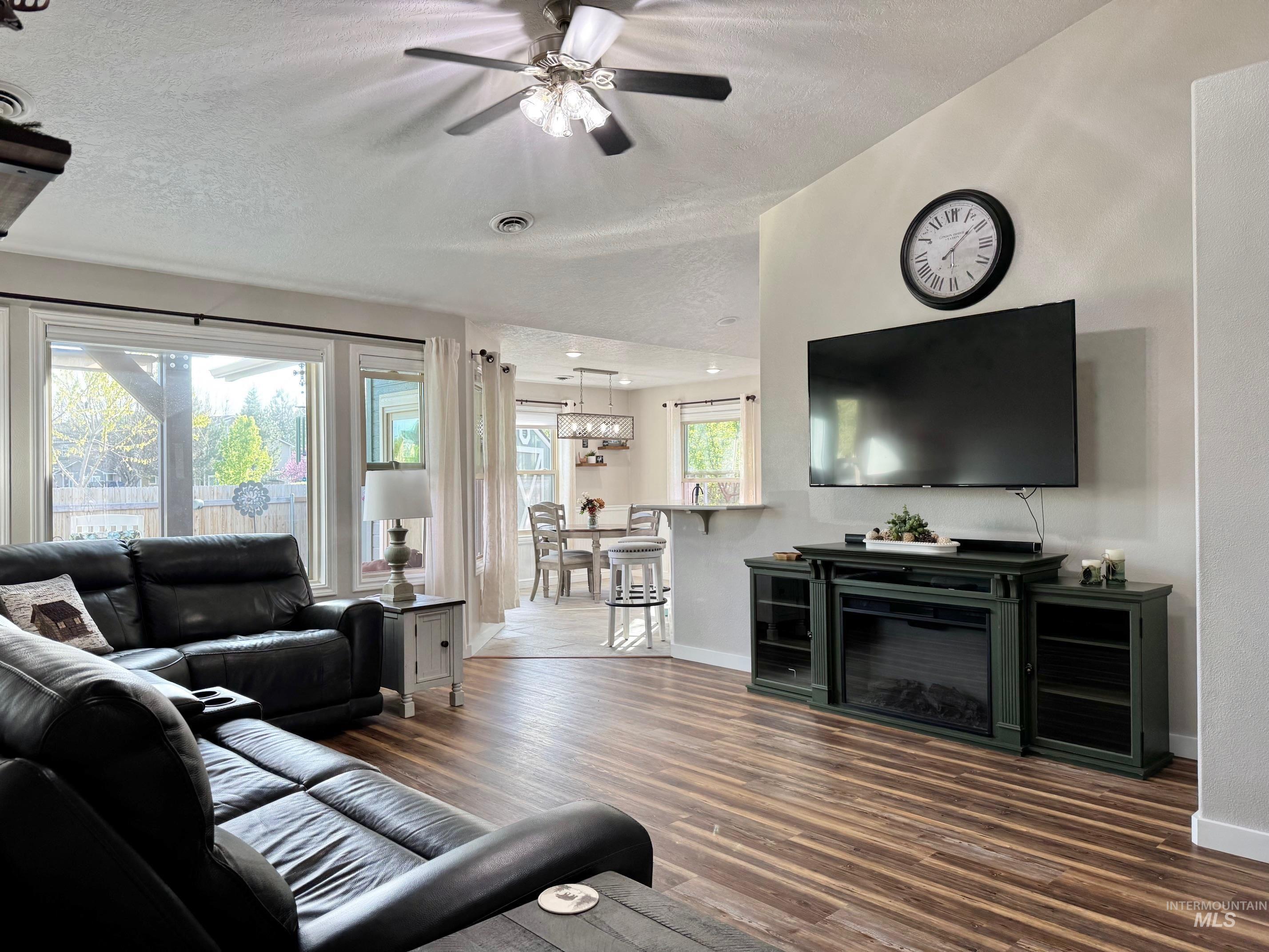 16825 N Darmady Property Photo 11