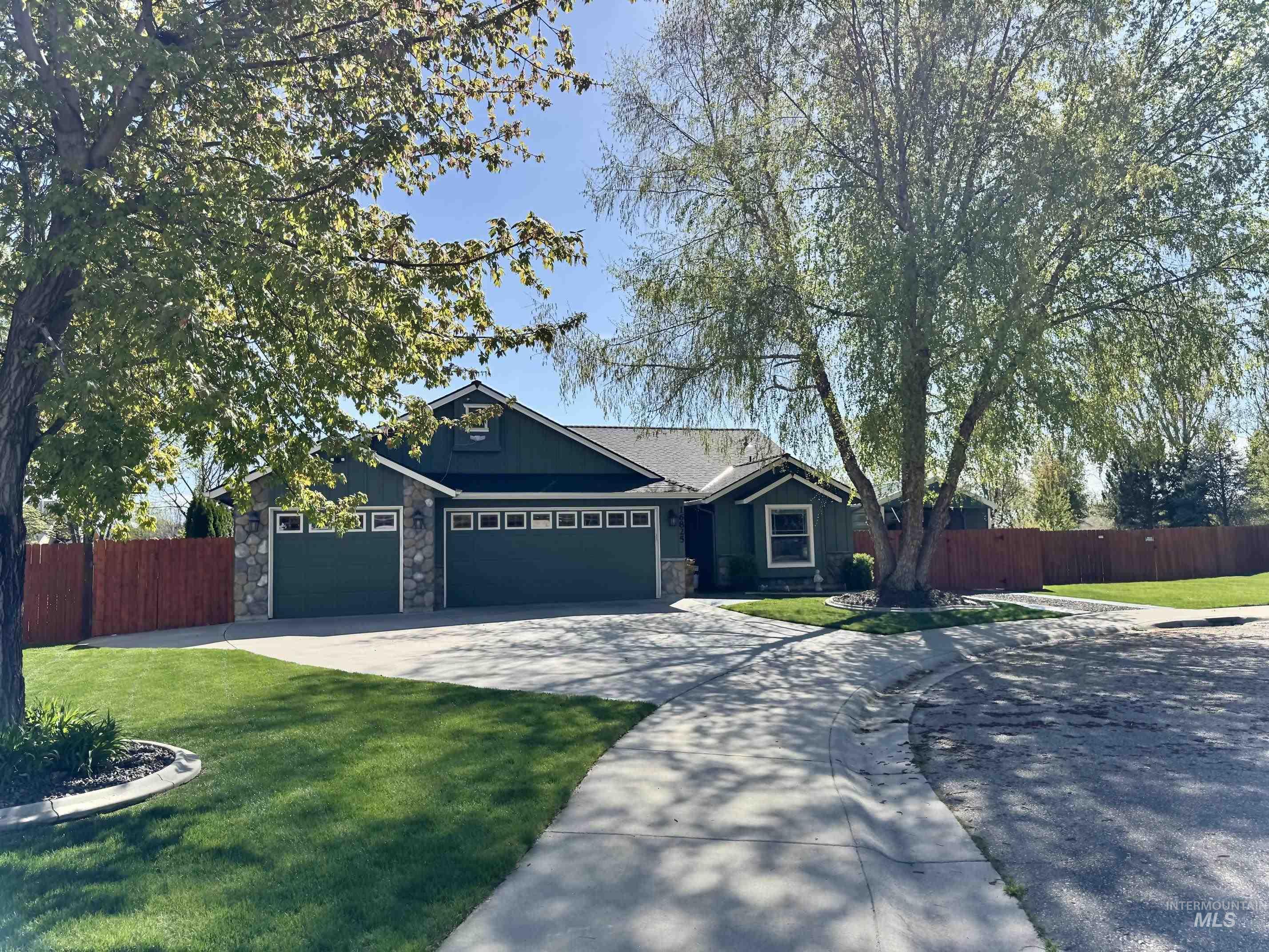 16825 N Darmady Property Photo 43