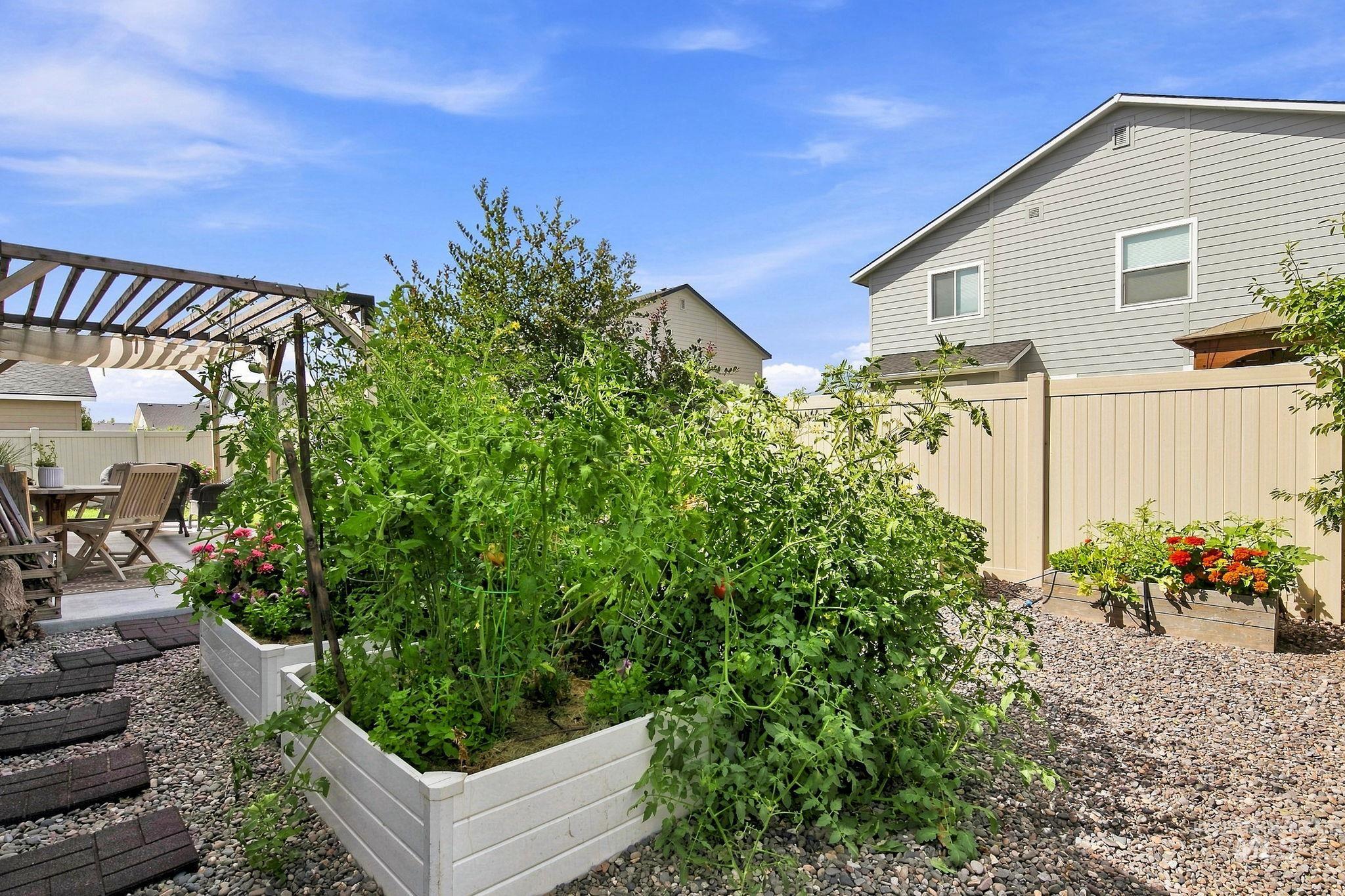 13203 S Wind River Ave. Property Photo 23