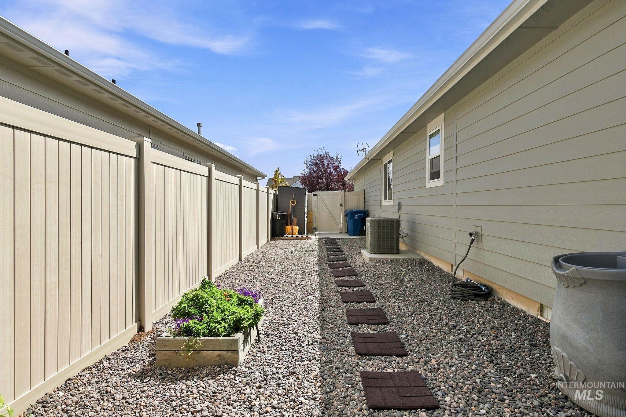 13203 S Wind River Ave. Property Photo 24