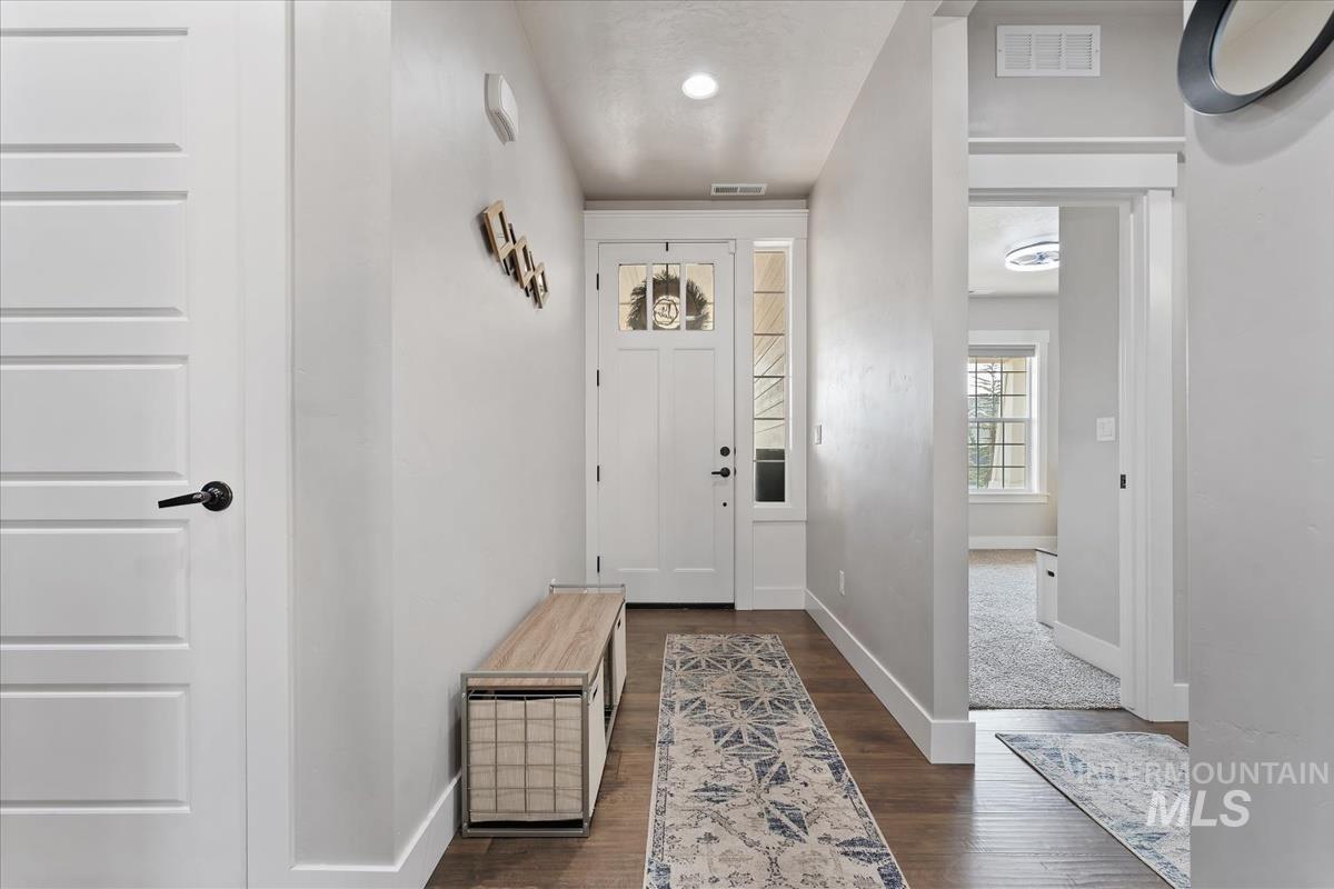 15243 Flora Springs Way Property Photo 4