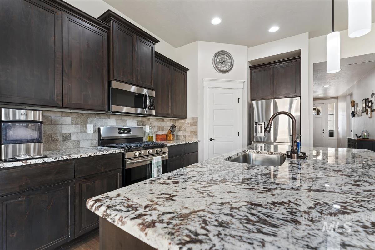 15243 Flora Springs Way Property Photo 13
