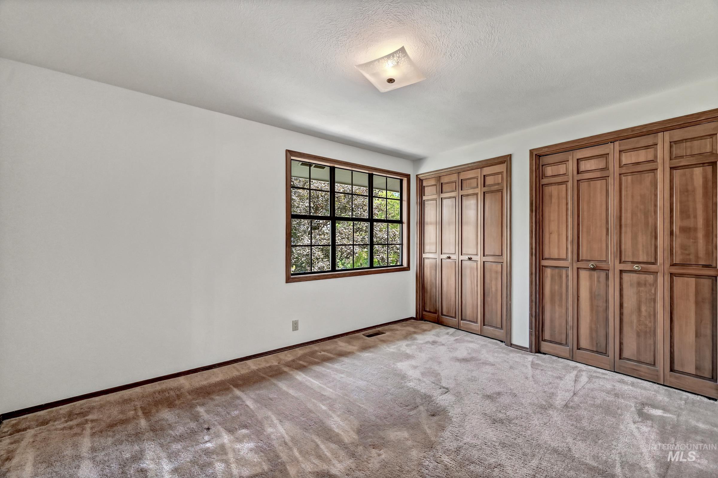 254 E Old Saybrook Property Photo 17